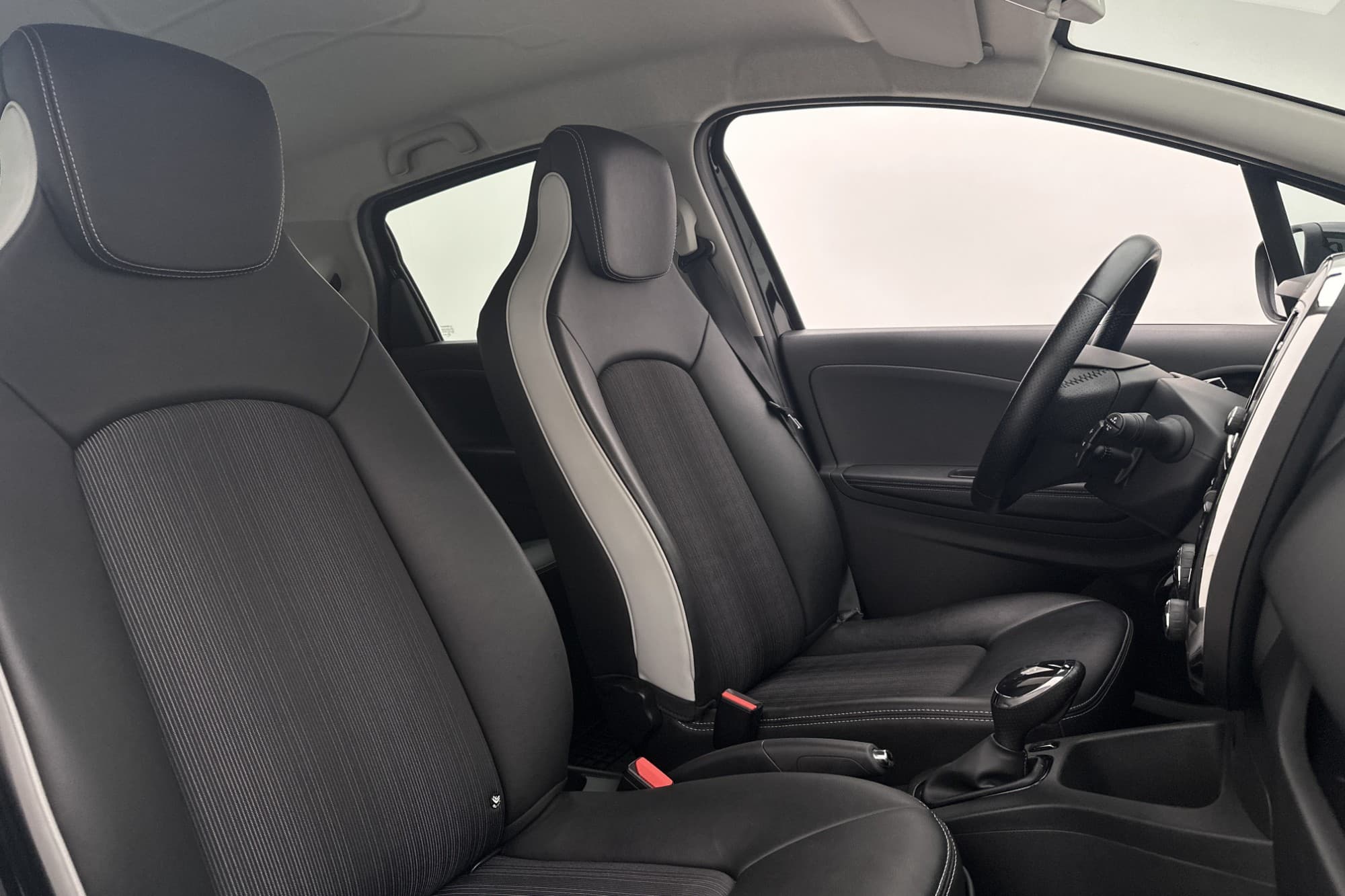 Renault ZOE R110 41 kWh Batterihyra Iconic BOSE Kamera Navi