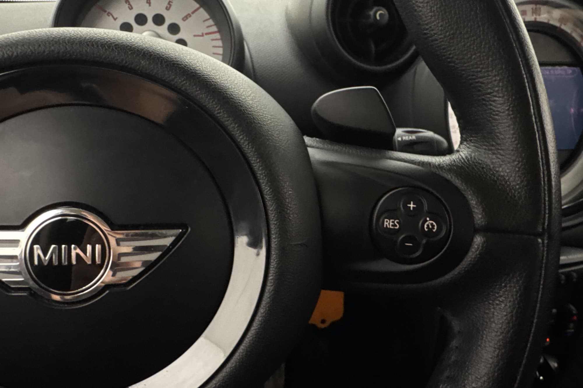 MINI Countryman S 184hk ALL4 Värmare Chili Skinn Farthållare