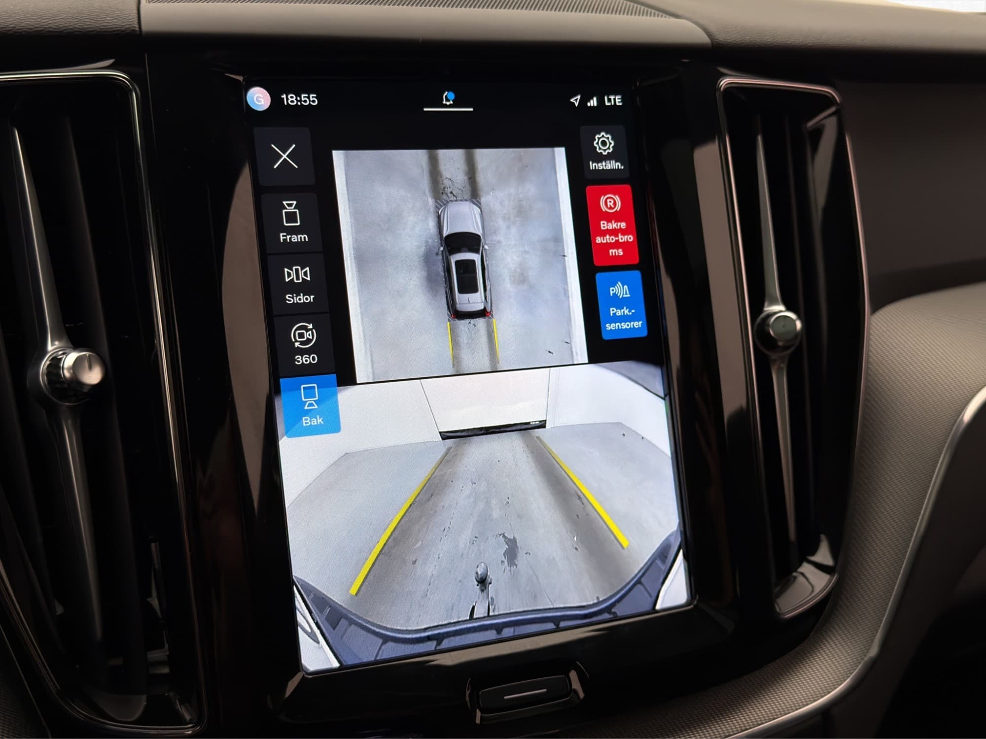 Volvo XC60 Recharge T6 AWD Plus Dark Pano Drag Skinn 360°