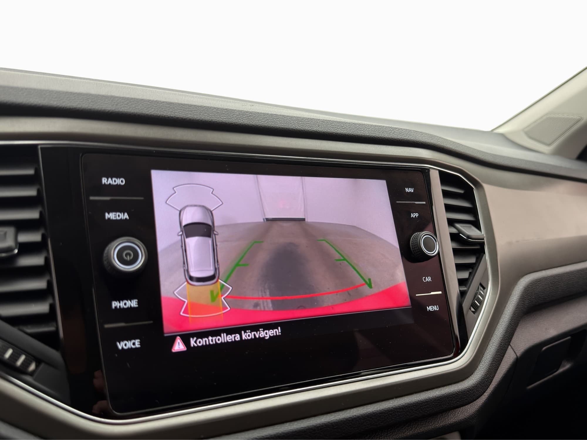 Volkswagen T-Roc 1.5 TSI 150hk Drag Värmare Kamera CarPlay