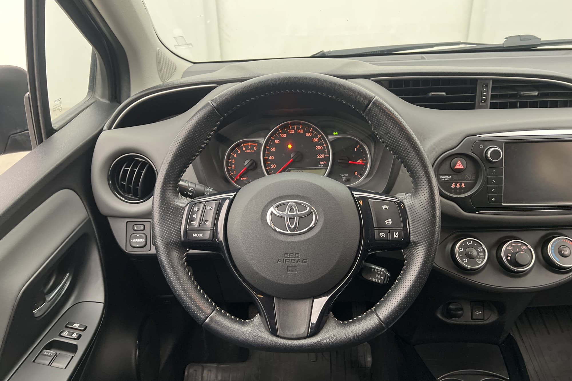 Toyota Yaris 1.33 Dual VVT-i Active Kamera Farthållare