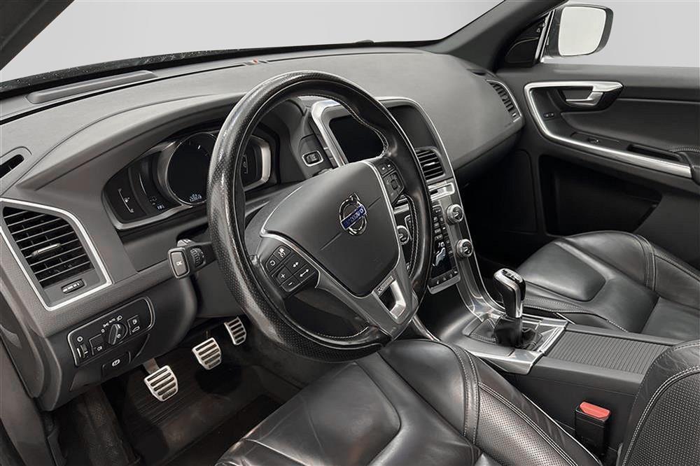 Volvo XC60 D4 190hk R-Design D-Värm VOC Skinn BLIS 0,45l/milinteriör