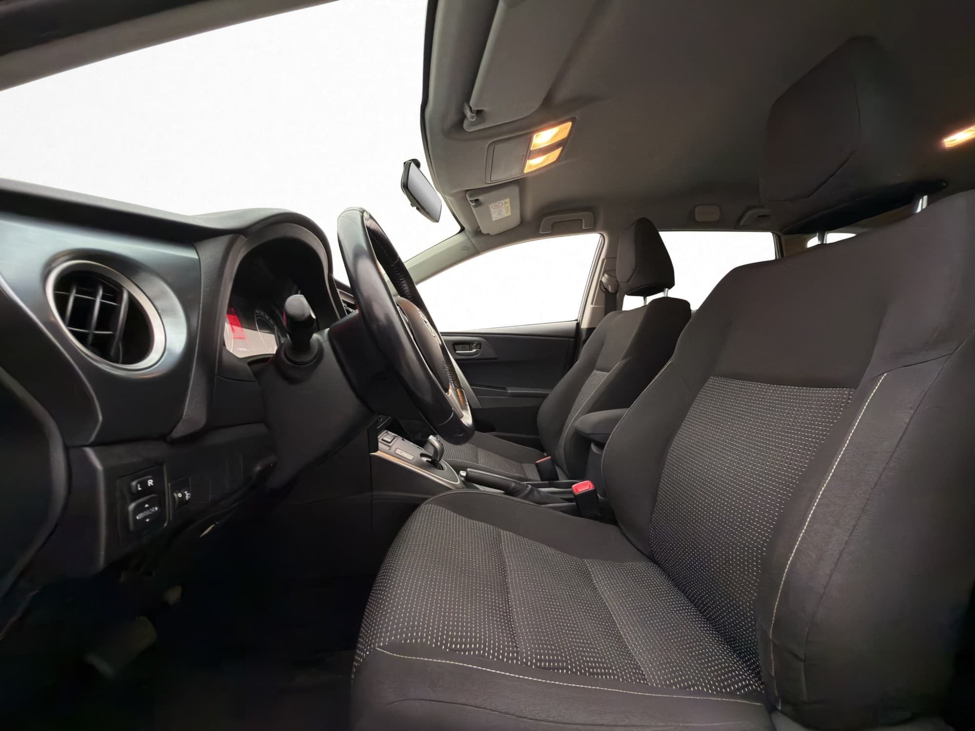 Toyota Auris Touring 136hk Edition 50 M&K Värmare Kamera