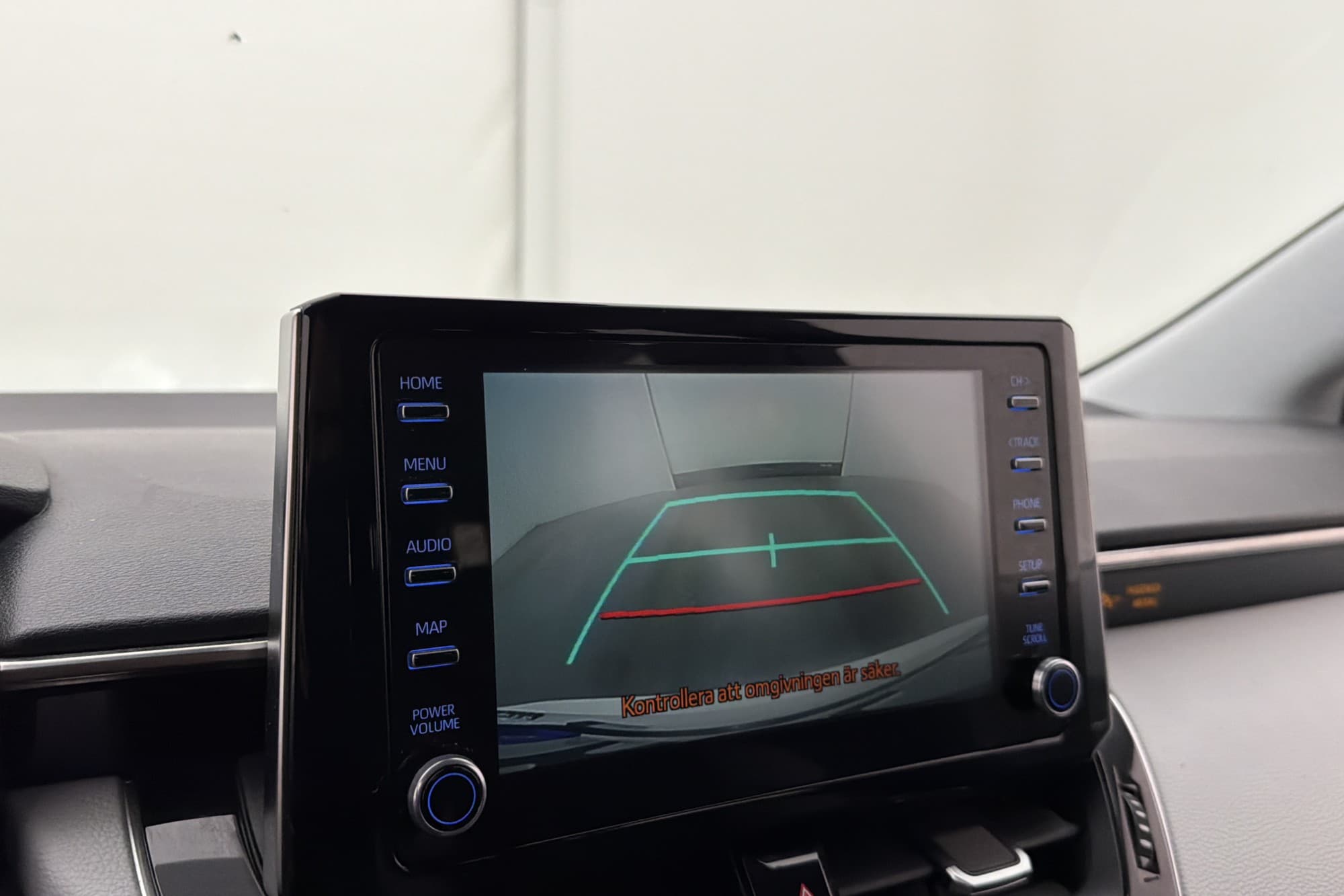 Toyota Corolla Touring Hybrid Active Kamera Navi Rattvärme