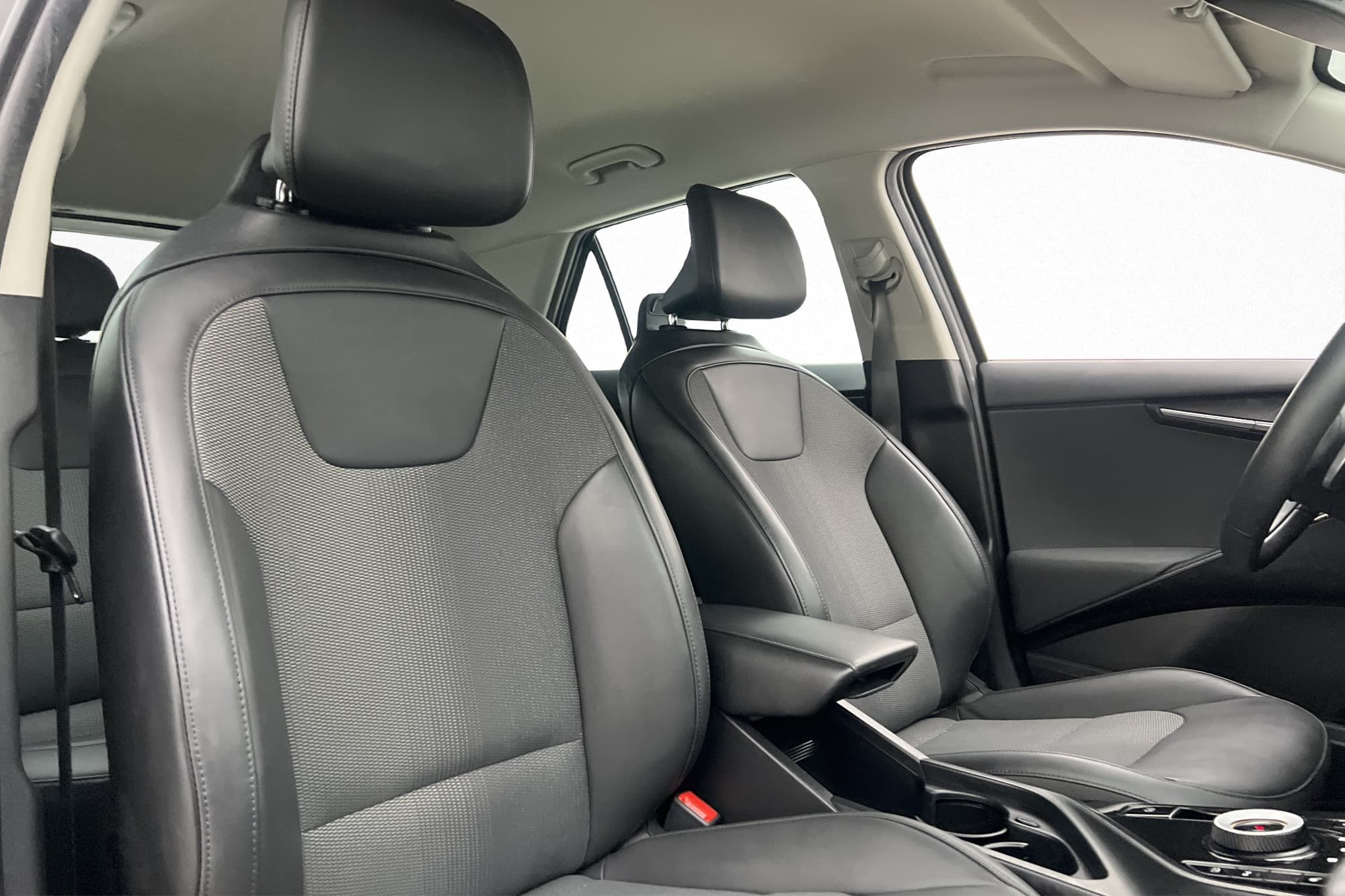 Kia Niro EV 204hk Action Kamera CarPlay Halvskinn MOMS