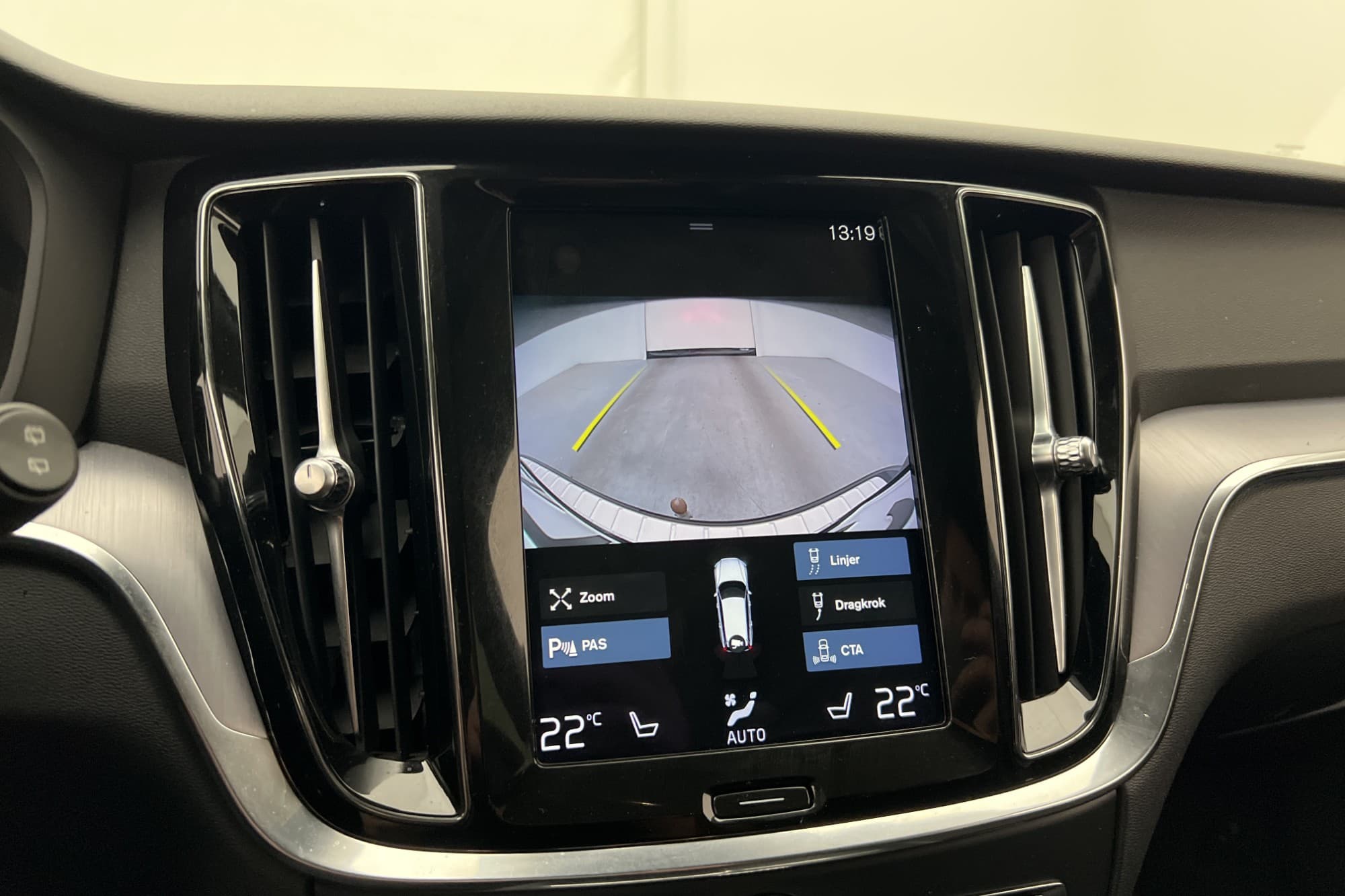 Volvo V60 Cross Country B5 AWD Advanced Värmare VOC H/K Drag