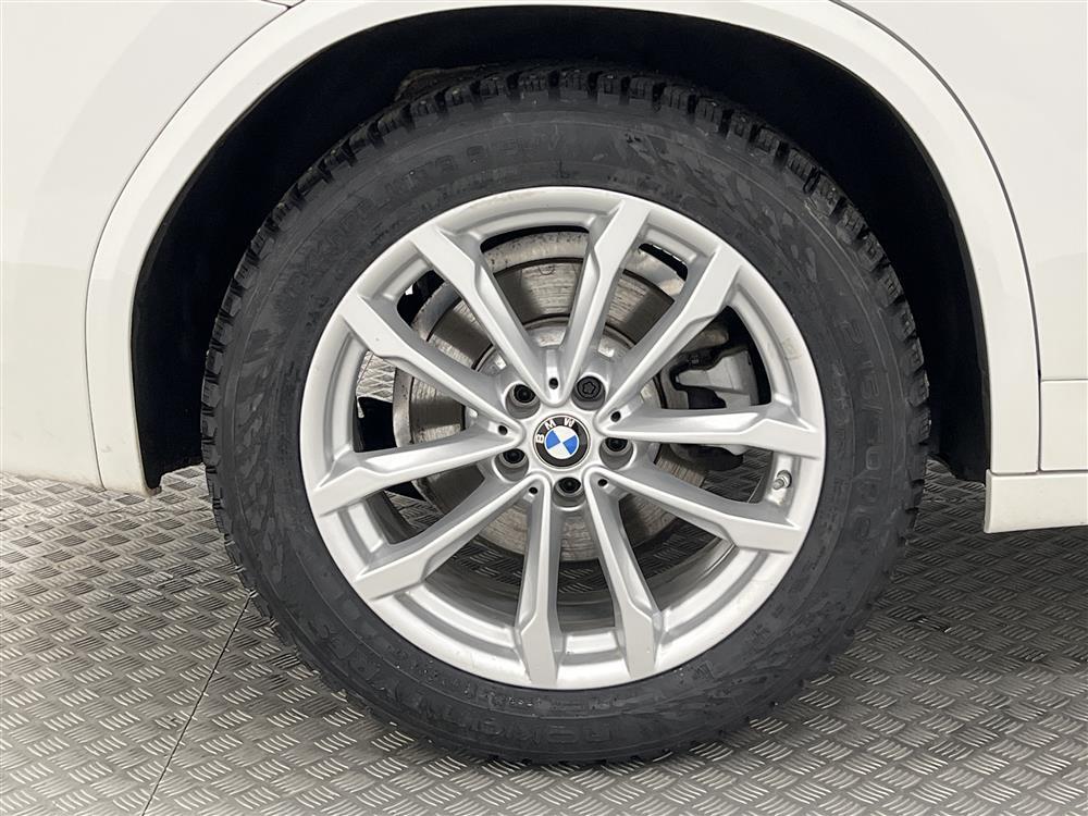 BMW X3 xDrive20d 190hk M Sport 360° D-värm HUD Navi Drag