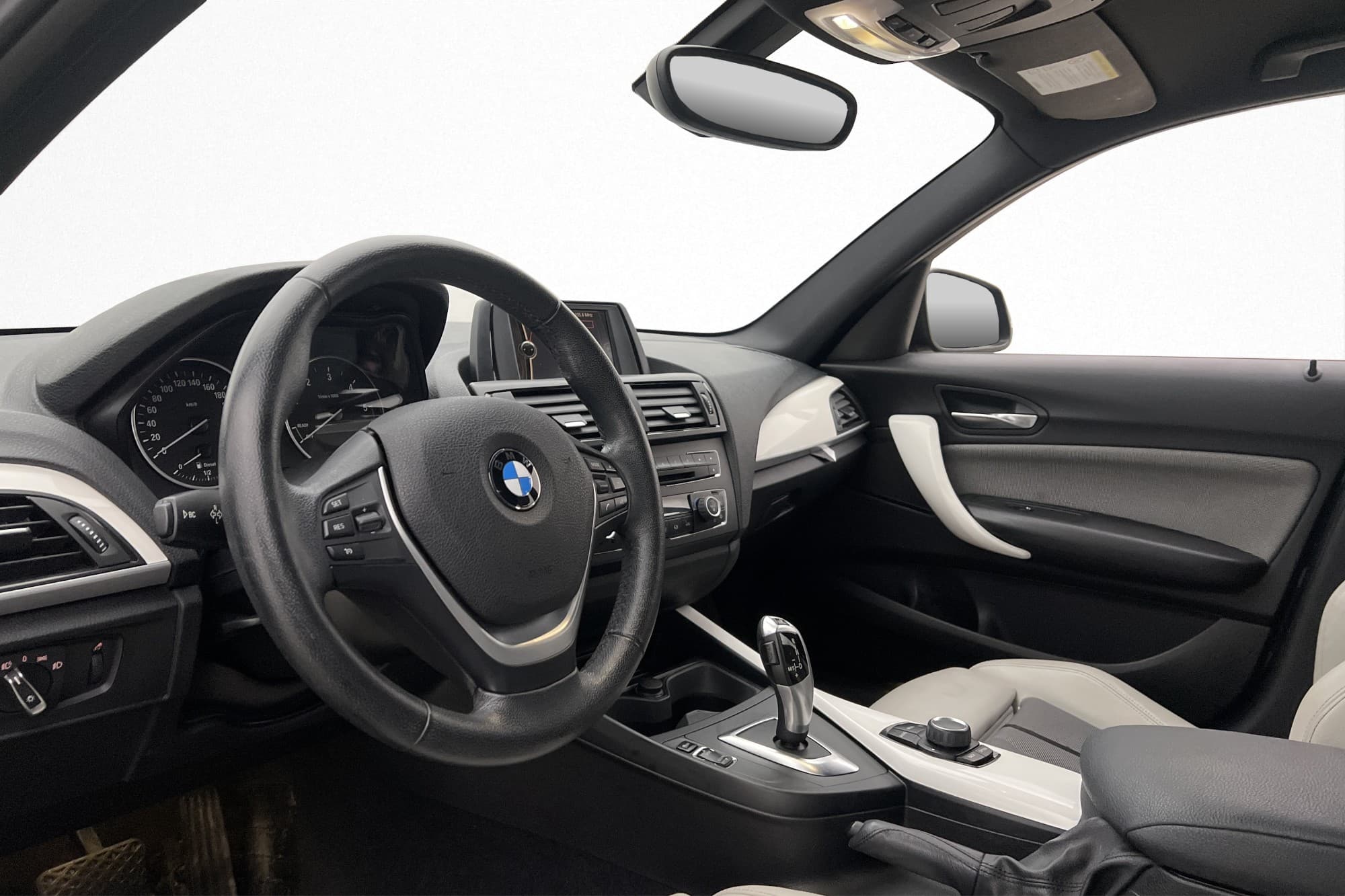 BMW 118 d 143hk M-Värmare Svart Innertak Sensorer 0,45L/mil