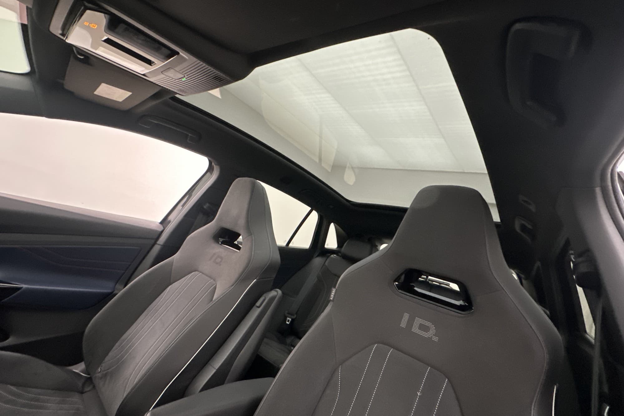 Volkswagen ID.4 TopSport Värm Pano Massage Head Up Drag