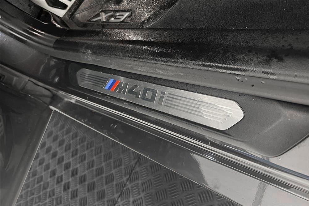BMW X3 M40i xDrive 340hk Innovation Pano Harman 360° Kamerainteriör