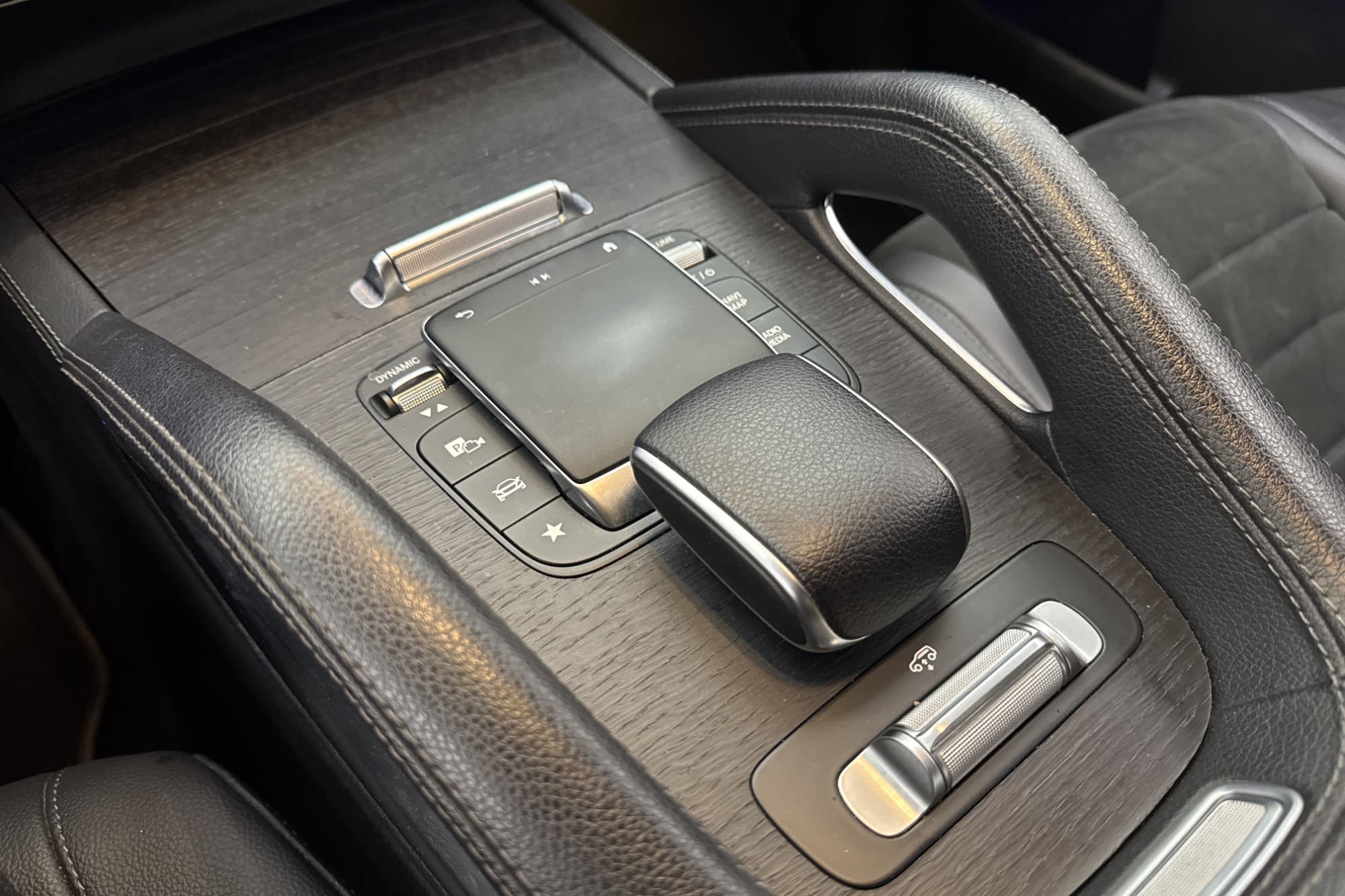 Mercedes-Benz GLE 350de 4MATIC AMG Burmester 360 kamera MOMS