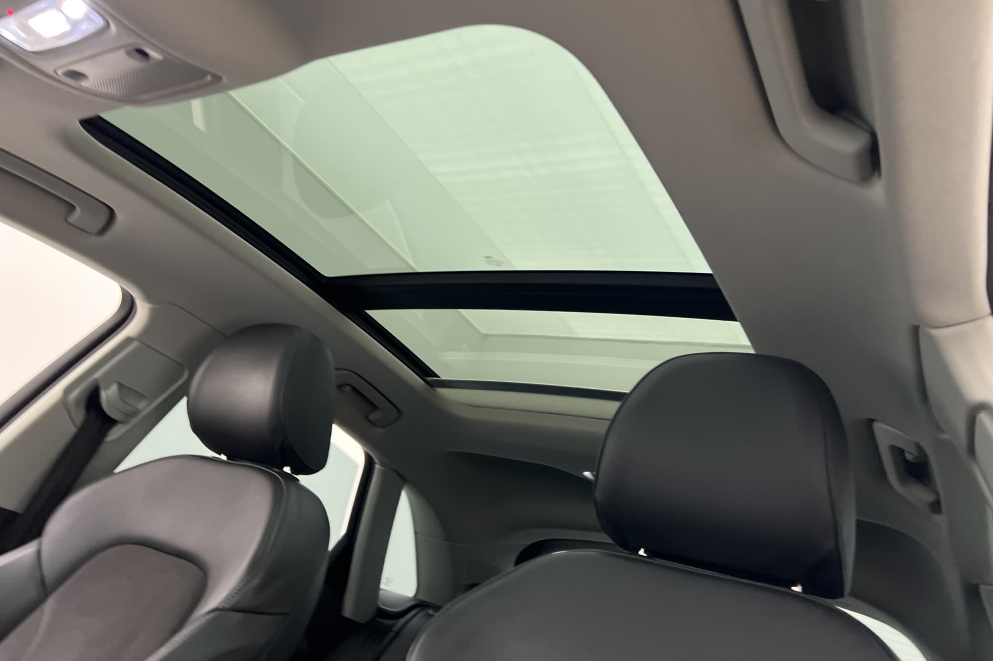Audi Q3 TDI Q 150hk Proline Panorama Värmare Sensorer Drag