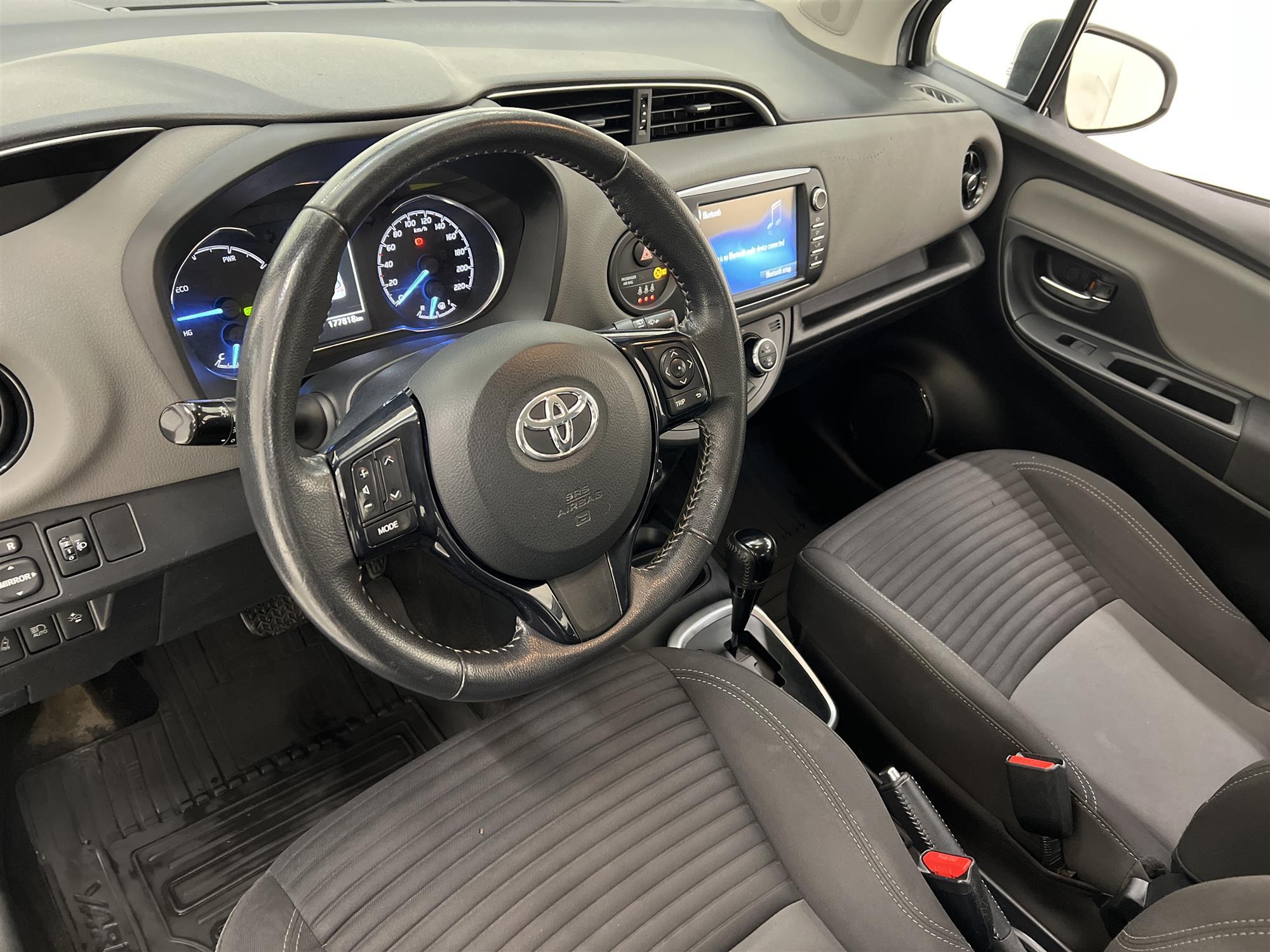 Toyota Yaris  Hybrid 101hk Backkamera Lane Assist 0,33L/mil