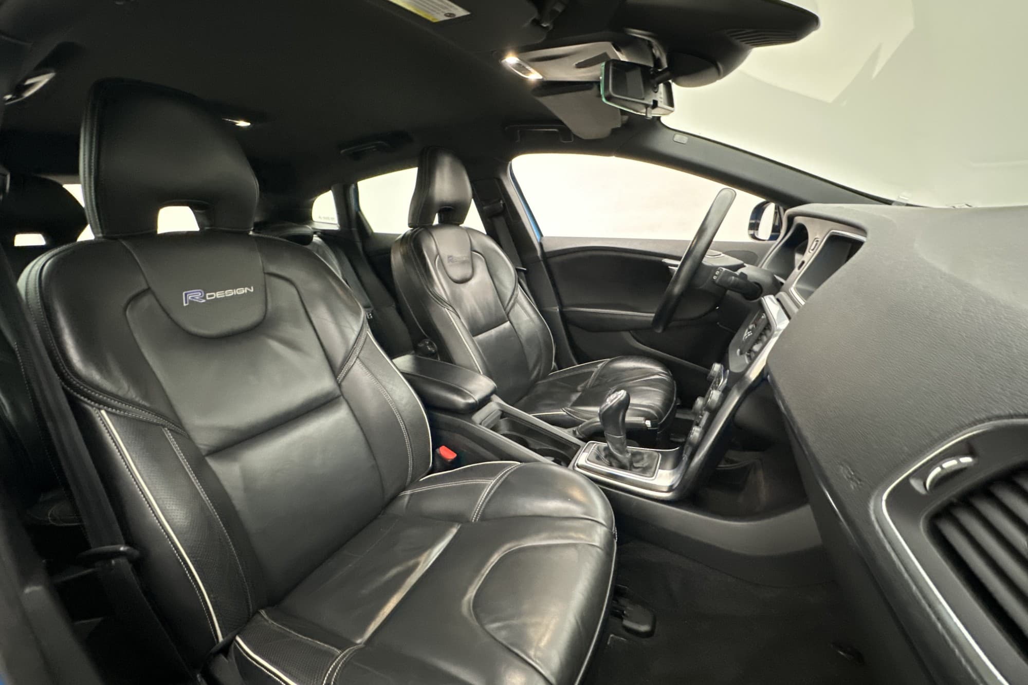 Volvo V40 D2 115hk R-Design Värmare Skinn Farthållare