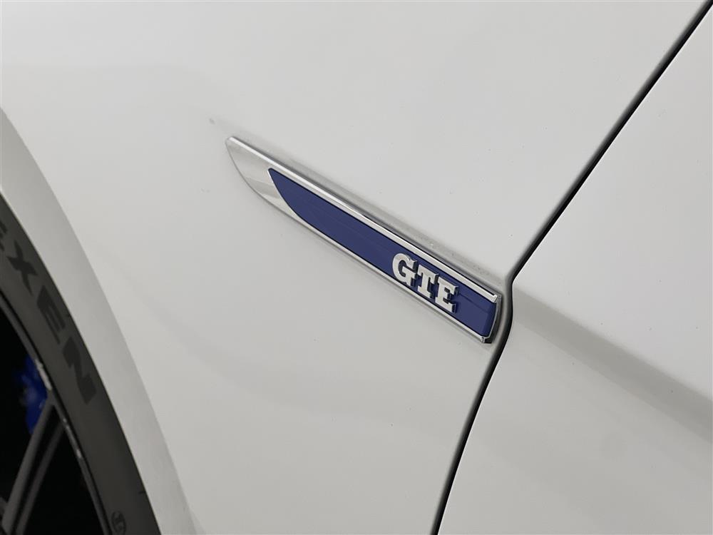 Volkswagen Passat GTE 218hk Executive Business Drag Skinninteriör