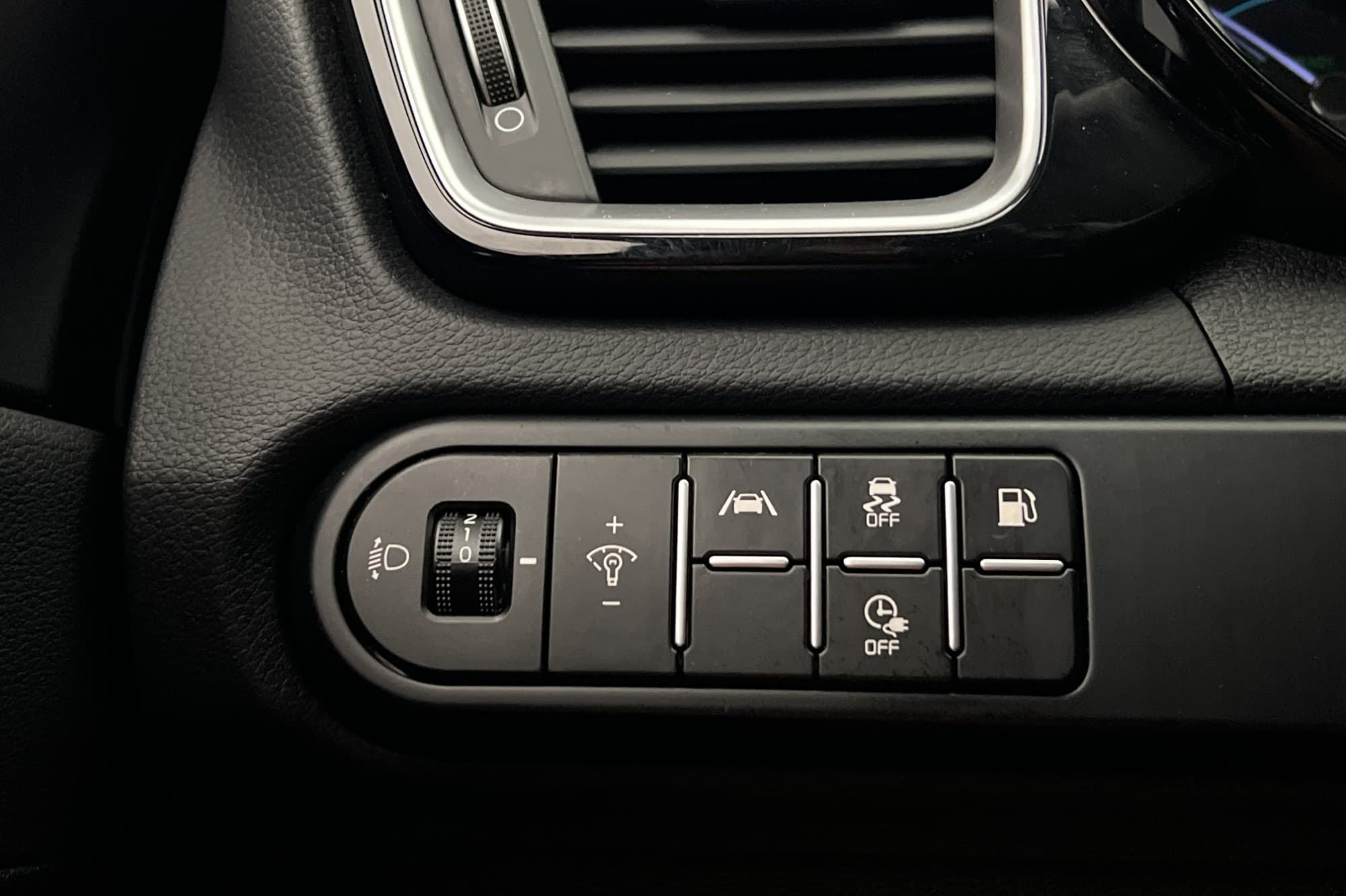 Kia Ceed SW Plug-in Hybrid Advance Drag Kamera CarPlay Moms