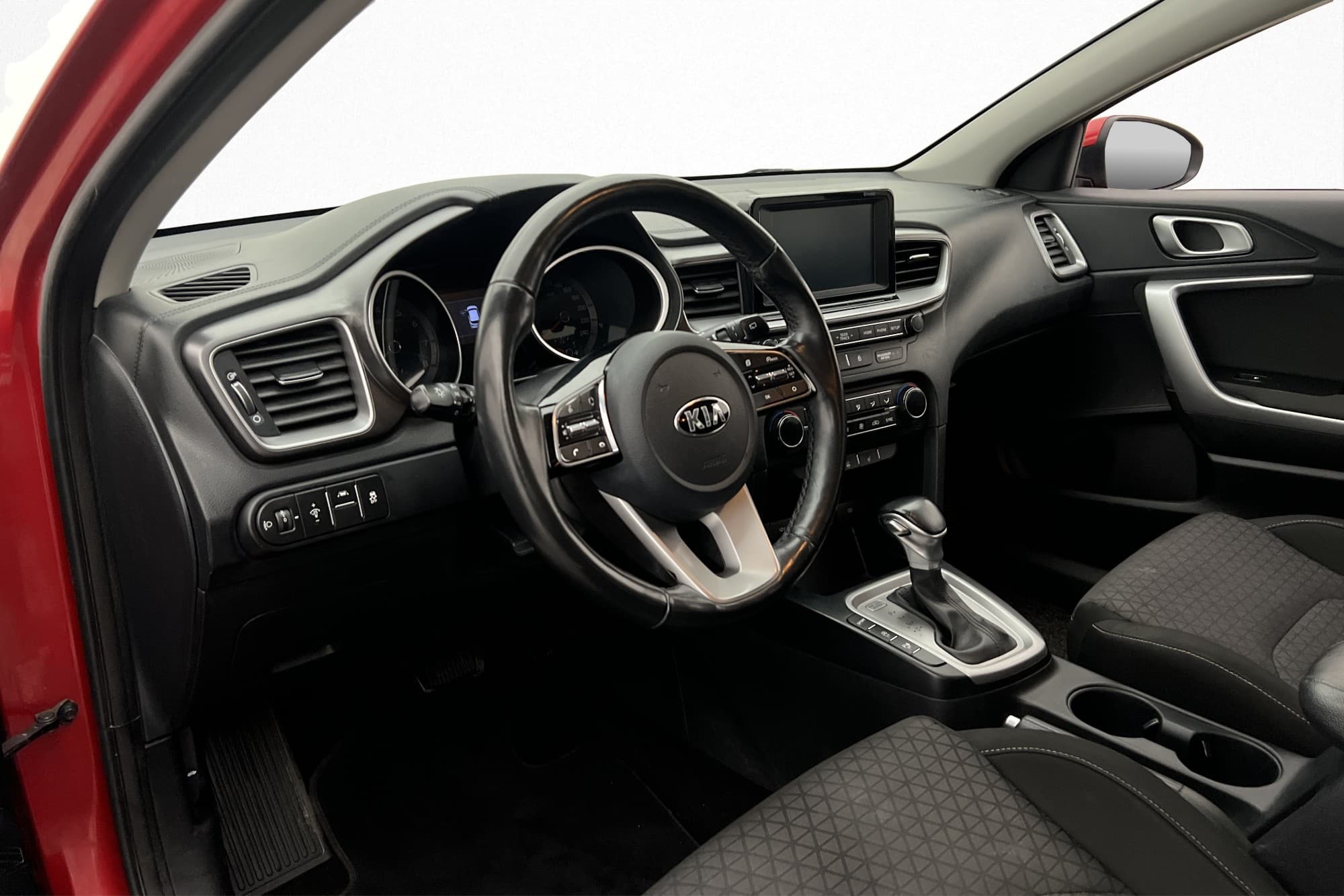 Kia Ceed SW 1.4 T-GDI 140hk Kamera Rattvärme CarPlay