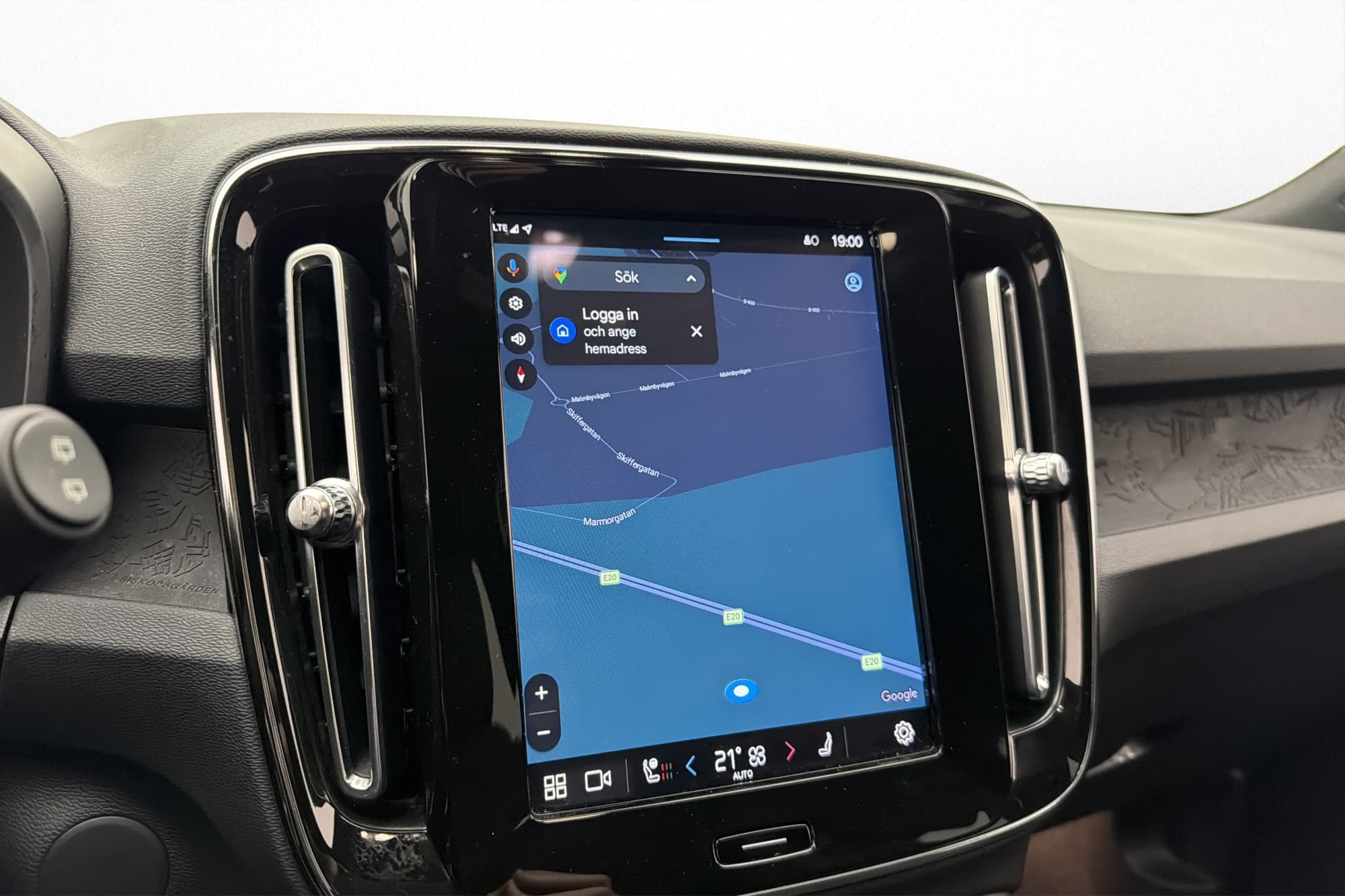 Volvo XC40 Recharge Single Motor Core Värm Kamera MOMS