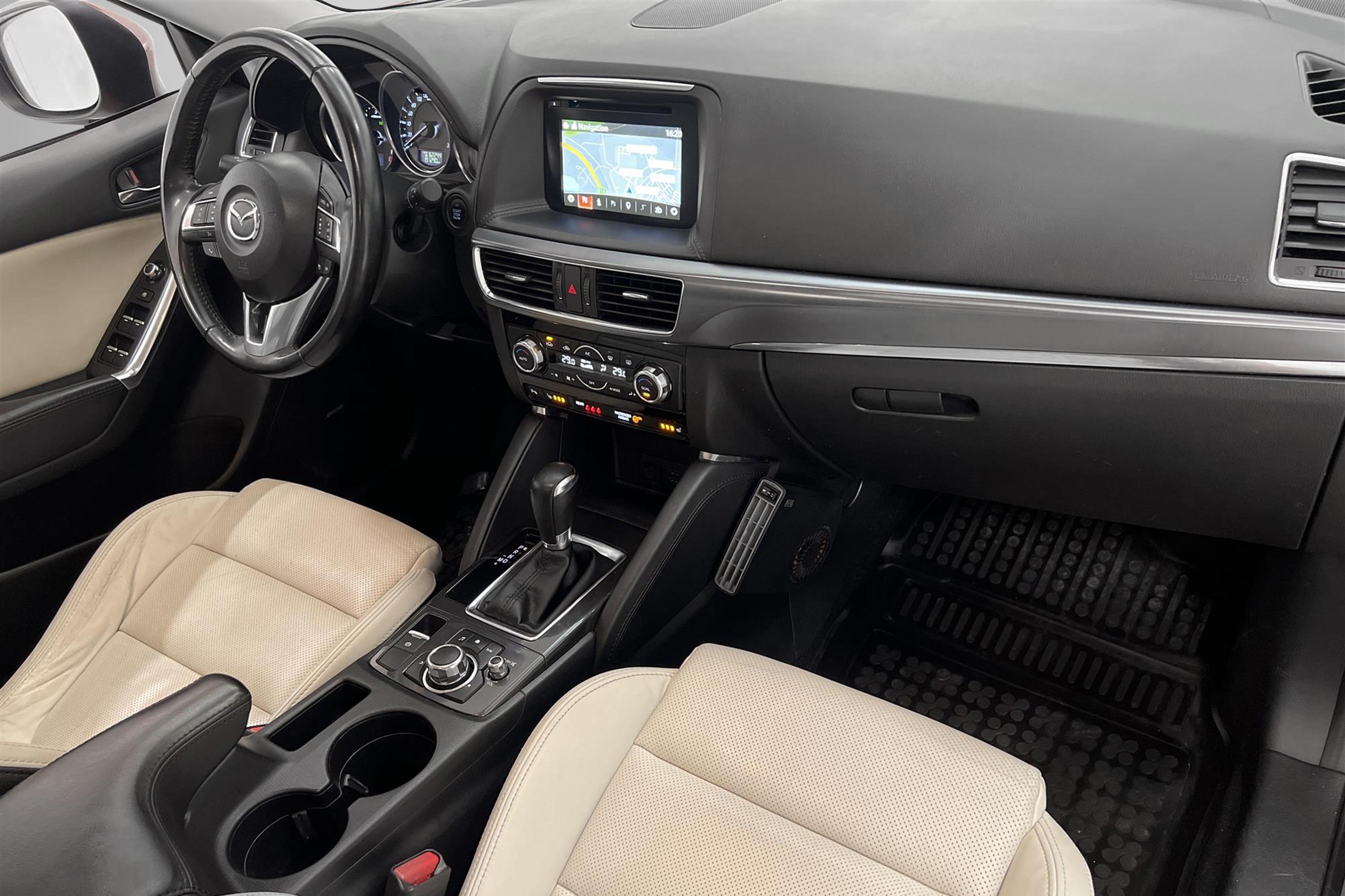 Mazda CX-5 2.2 AWD 175hk Optimum Värmare Kamera Skinn Drag