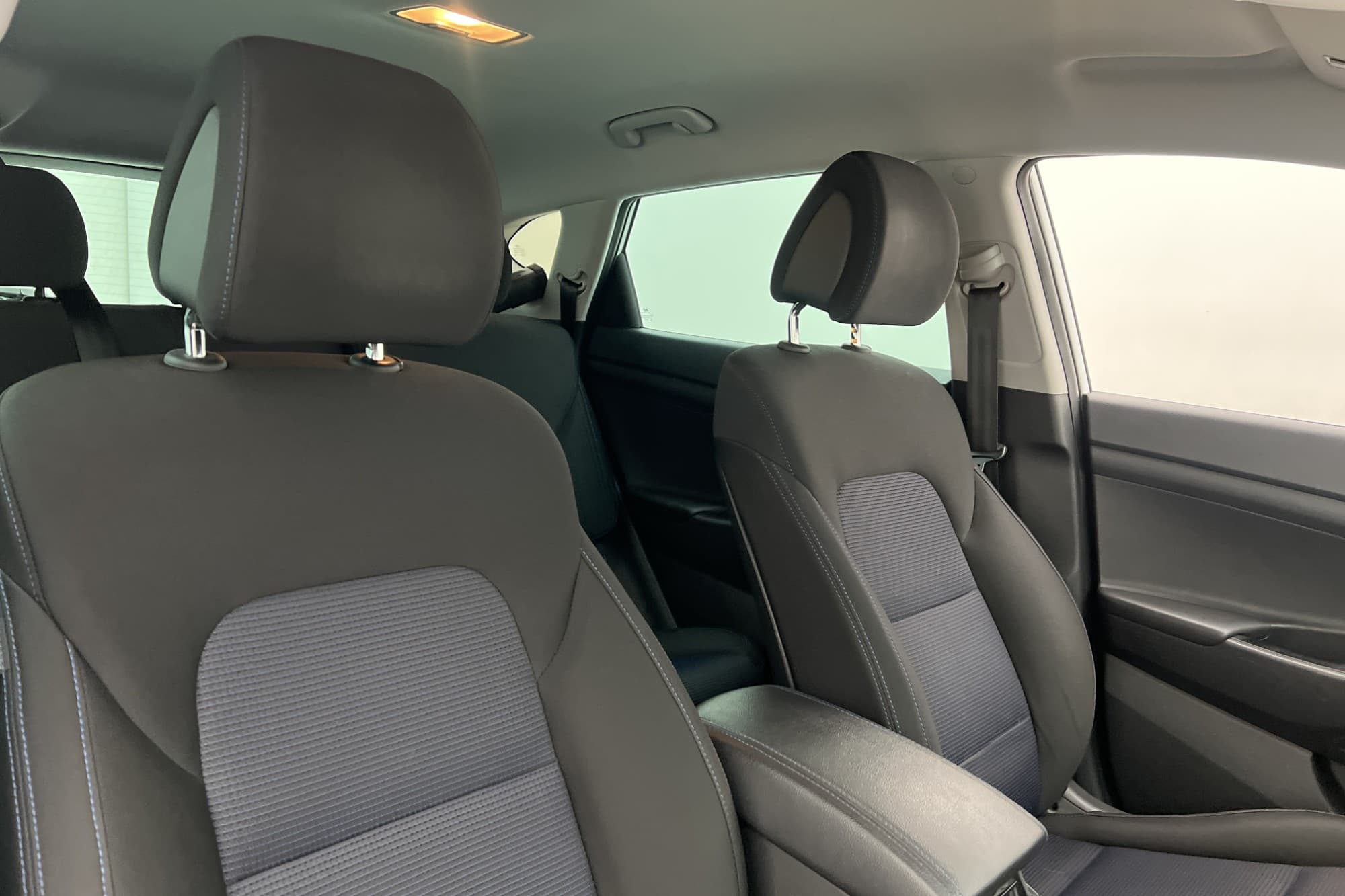 Hyundai Tucson 1.6 AWD ComfortPlus M/K-Värmare Kamera Navi