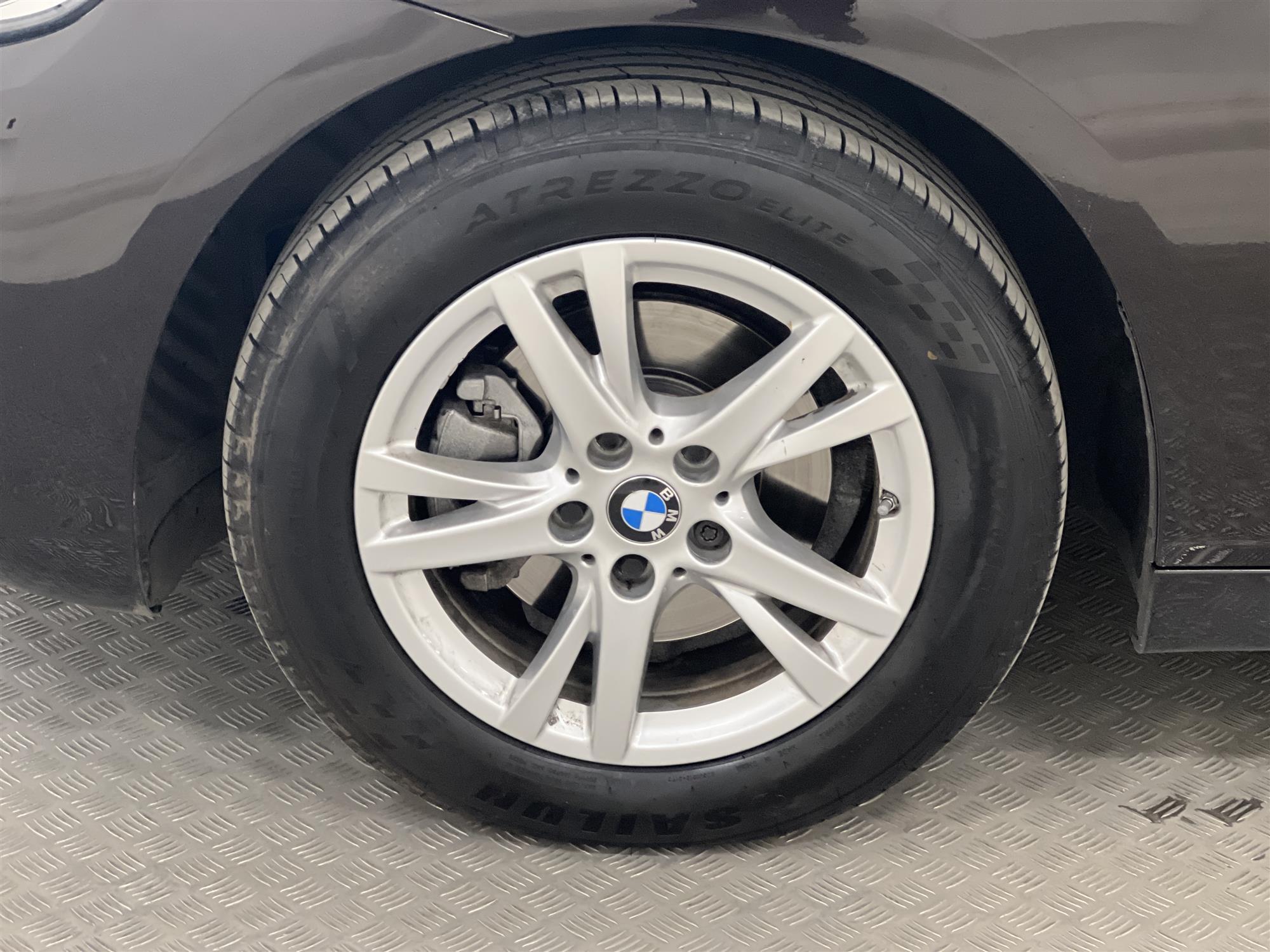 BMW 218d Active Tourer  Drag P-sensorer Rattvärme 0.41l/milinteriör