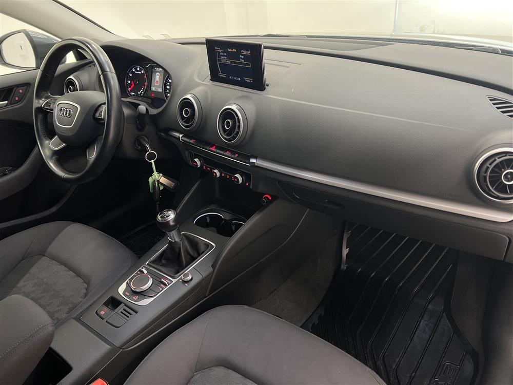 Audi A3 1.2 TFSI Sportback (110hk) interiör