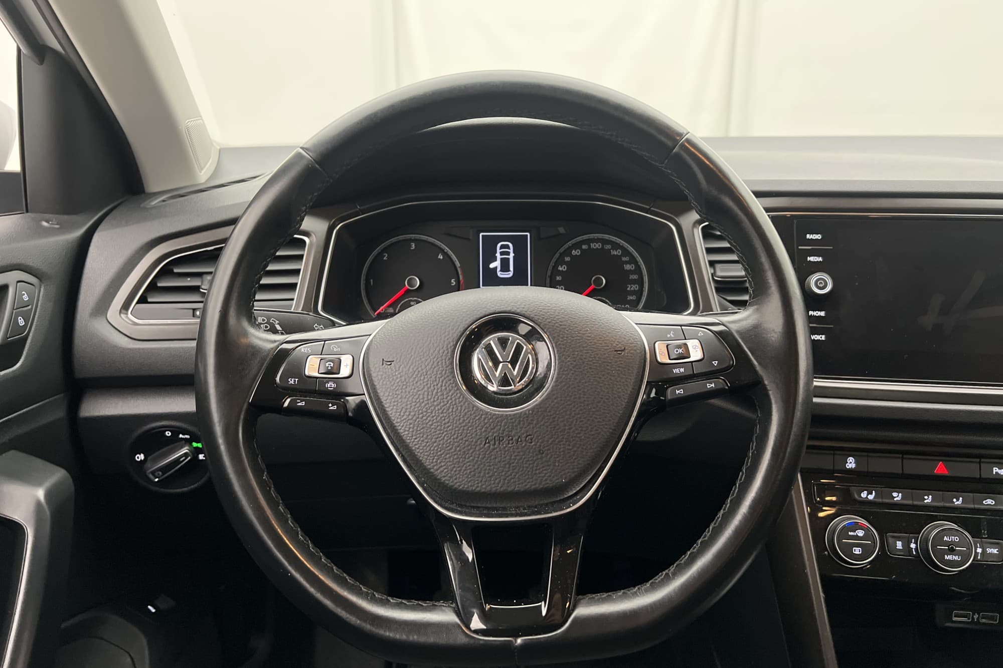 Volkswagen T-Roc 2.0 TDI 4M 150hk Plus P-värmare Kamera Drag