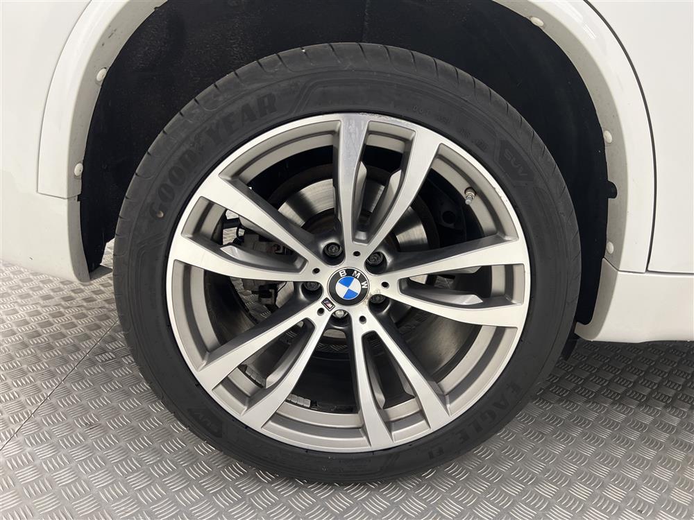 BMW X5 xDrive30d 258hk M Sport D-Värm Navi 360° kamerainteriör