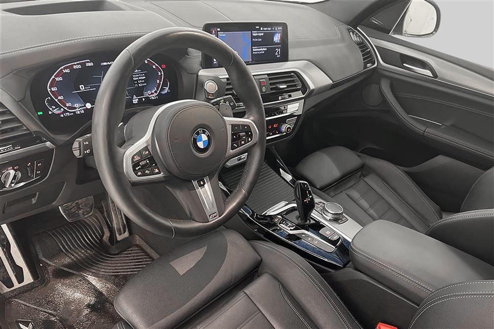 BMW X3 M40i xDrive 340hk Innovation Pano Harman 360° Kamerainteriör