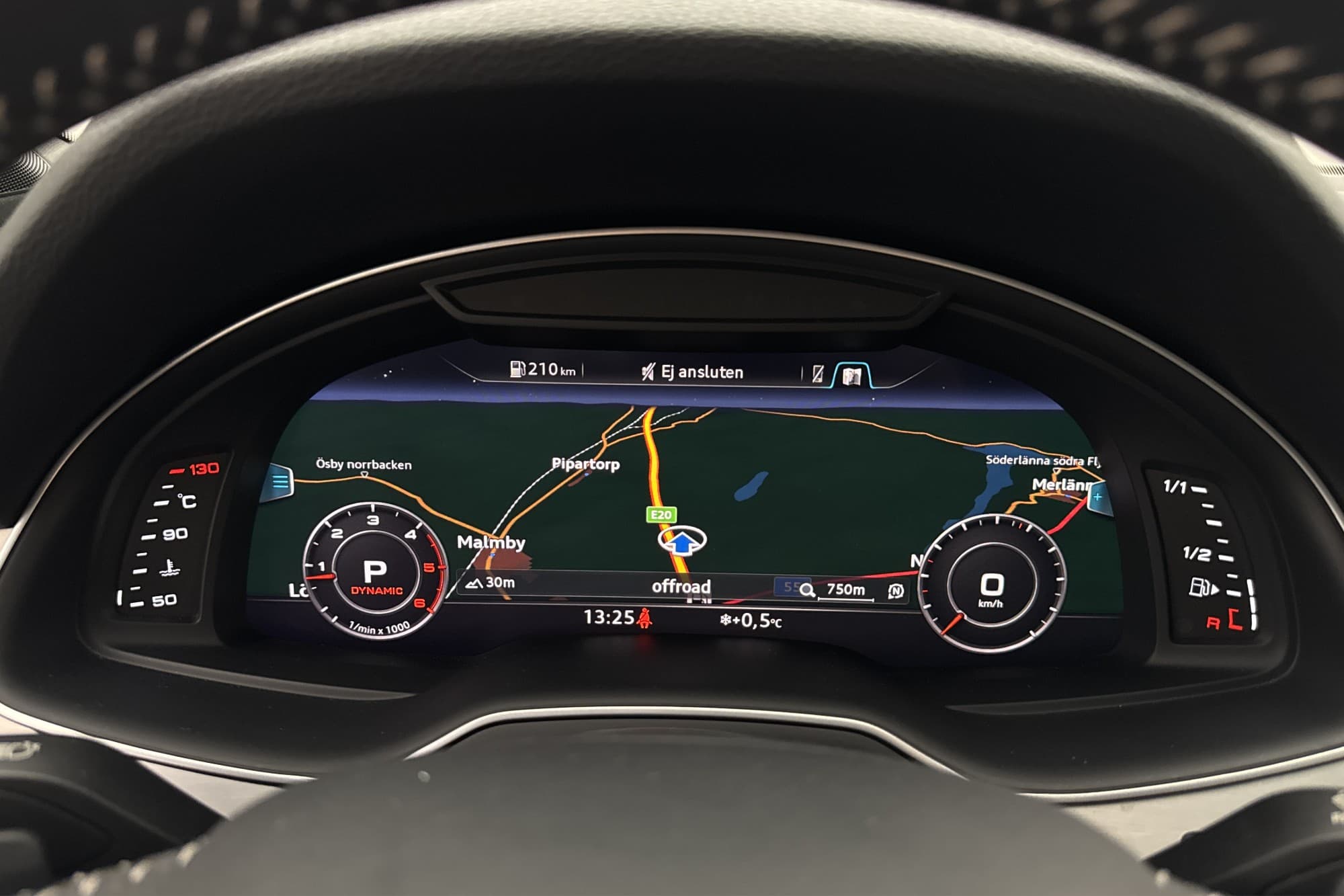 Audi Q7 3.0 TDI S Line 7-Sits Pano BOSE Värmare Luft-Fj Drag