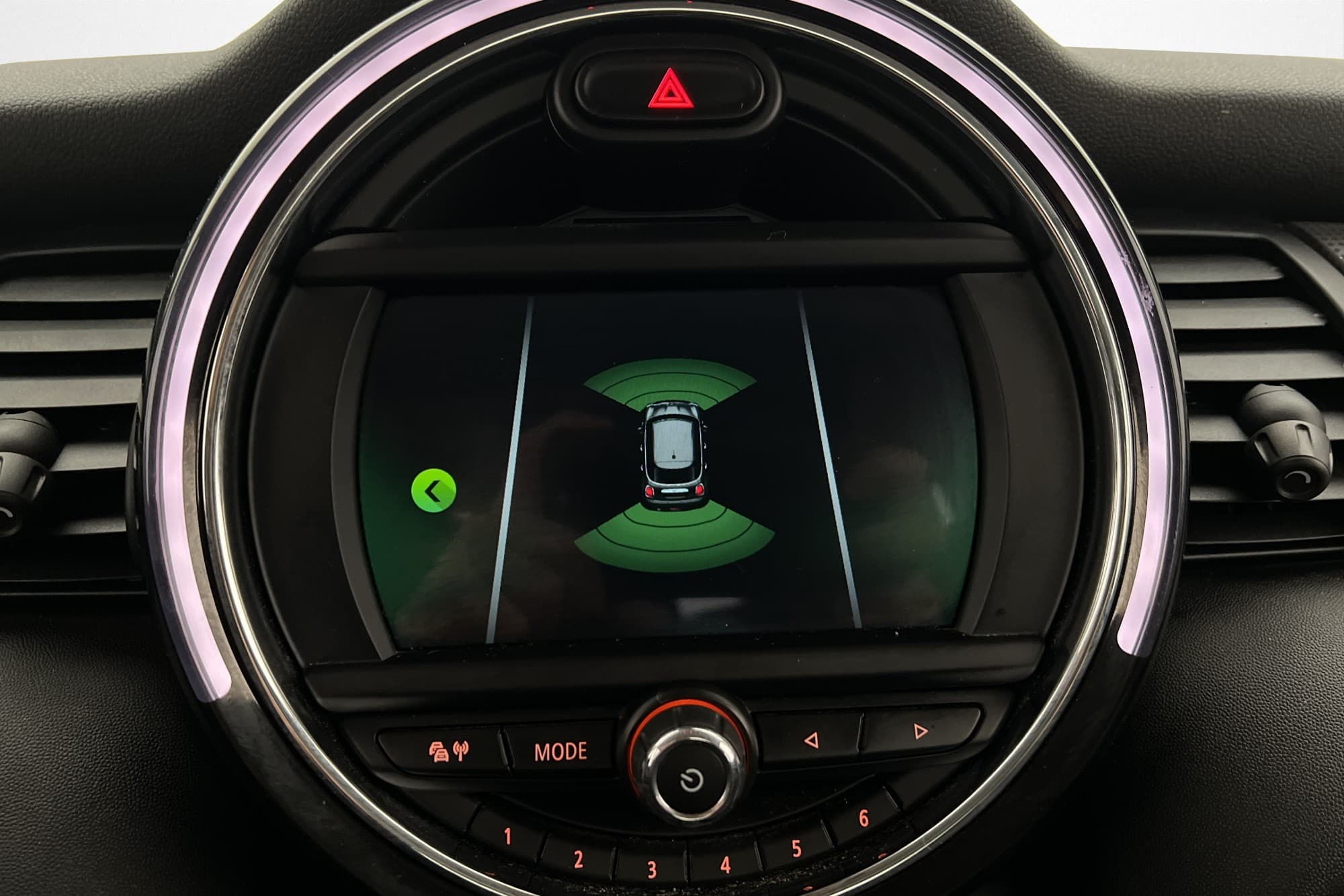 MINI Cooper 5-dörrars 136hk Pepper Excitement P-Sensorer