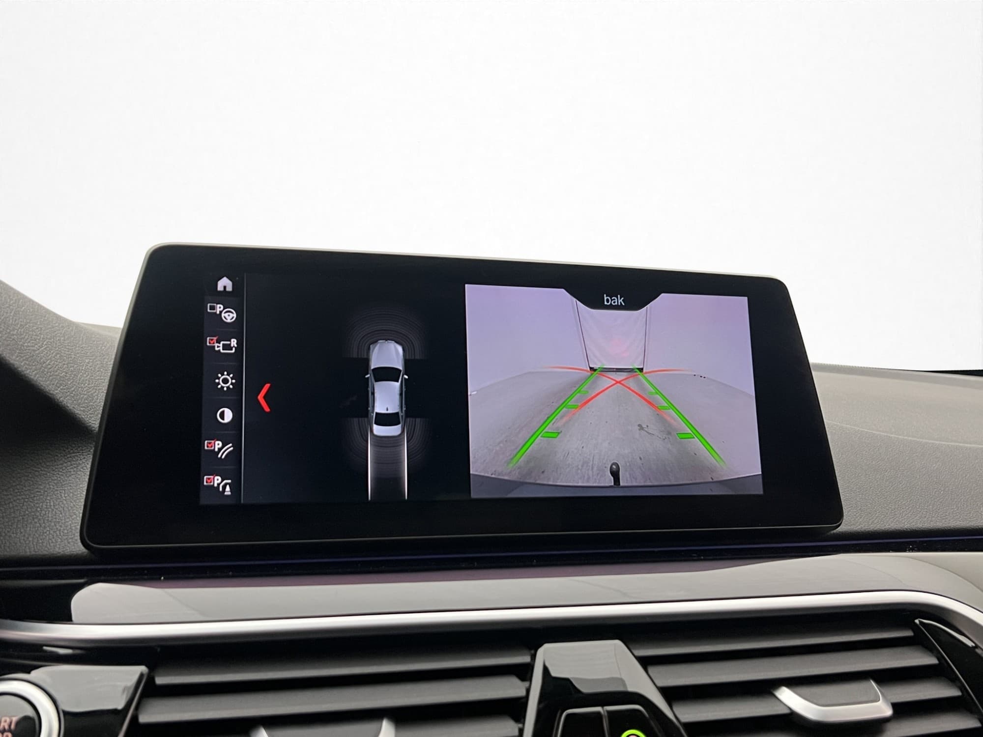 BMW 520d 190hk Sport line Kamera Navi Ambient Dragkrok