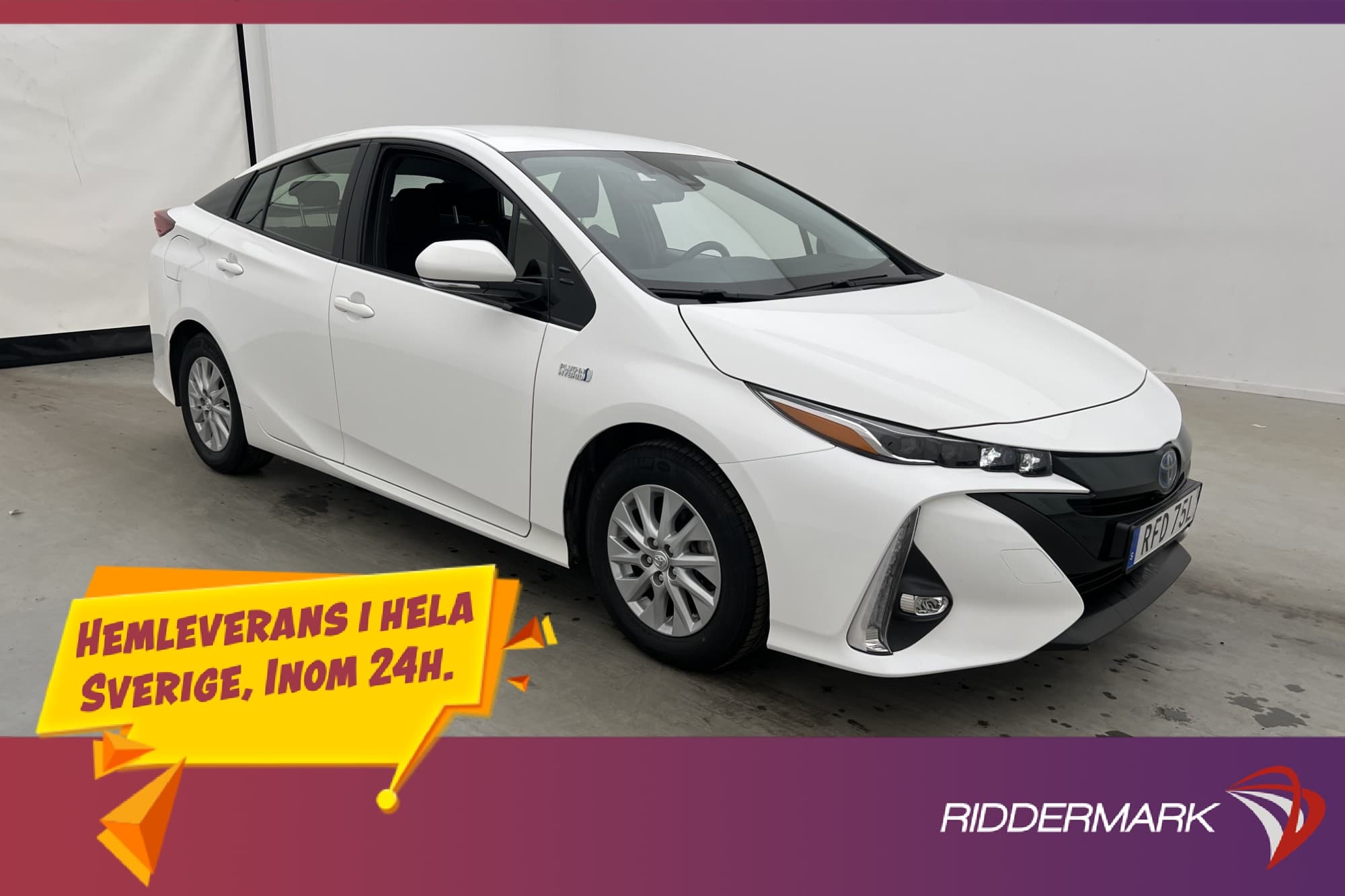 Toyota Prius 1.8 Plug-In HUD Kamera Navi Adapt-fart Keyless