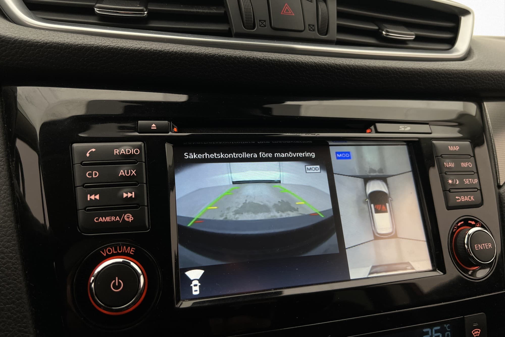 Nissan Qashqai 1.2 DIG-T 115hk Tekna 360° Navi Drag