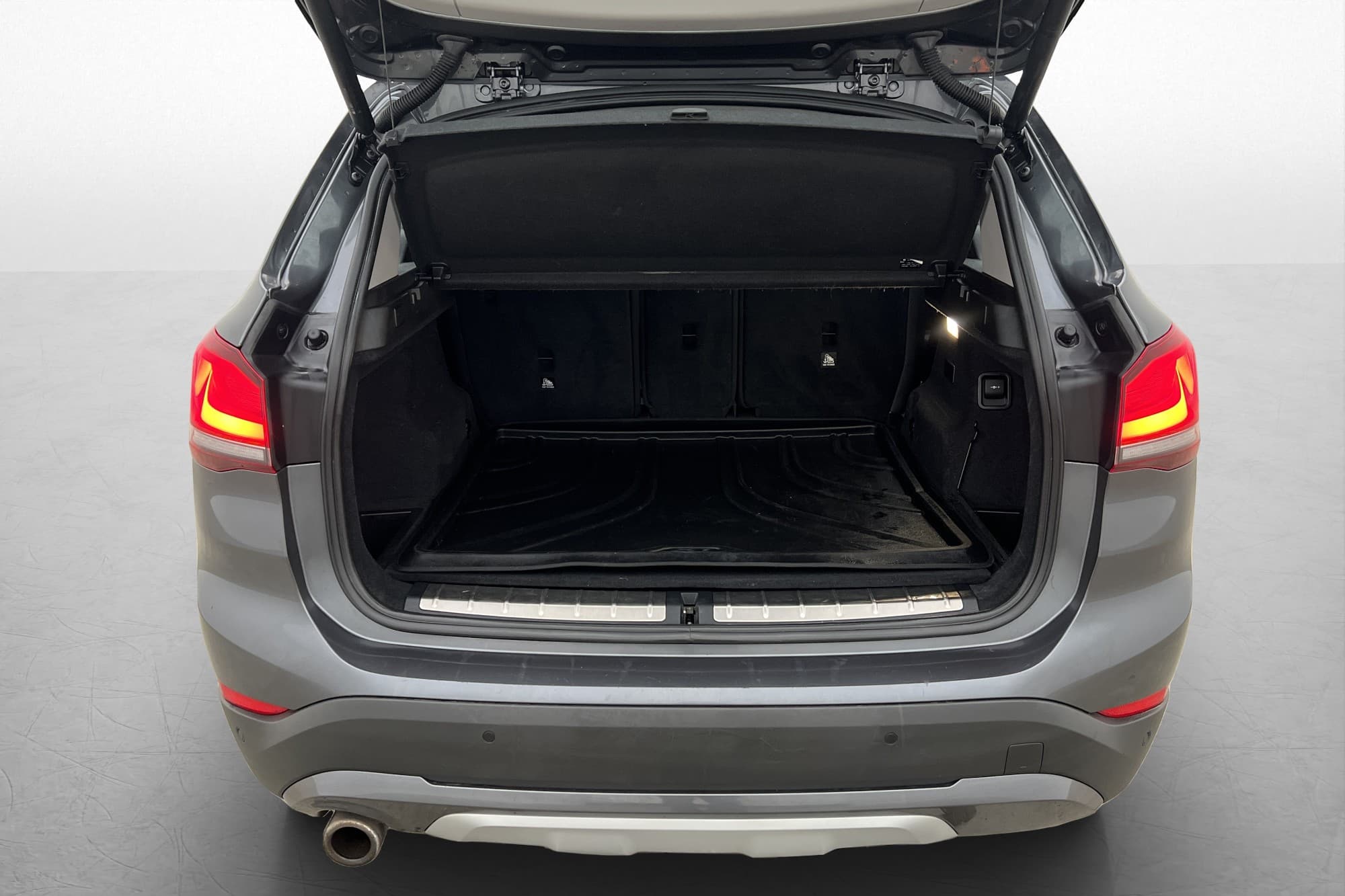 BMW X1 xDrive25e xLine HuD Navi Moms 1 Brukare