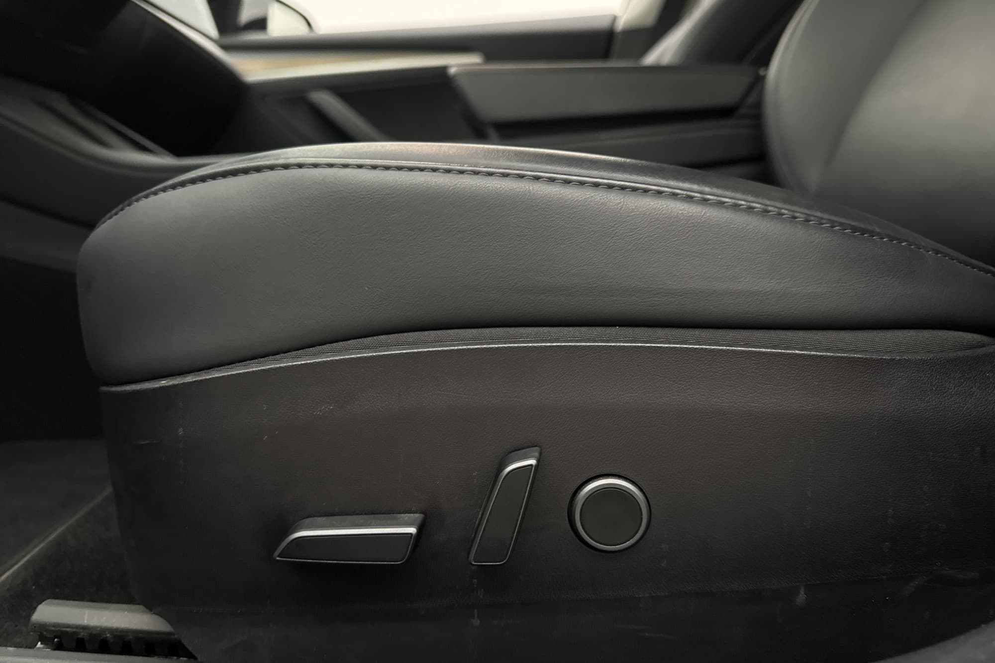 Tesla Model 3 Performance AWD Autopilot Rattvärme Svensksåld