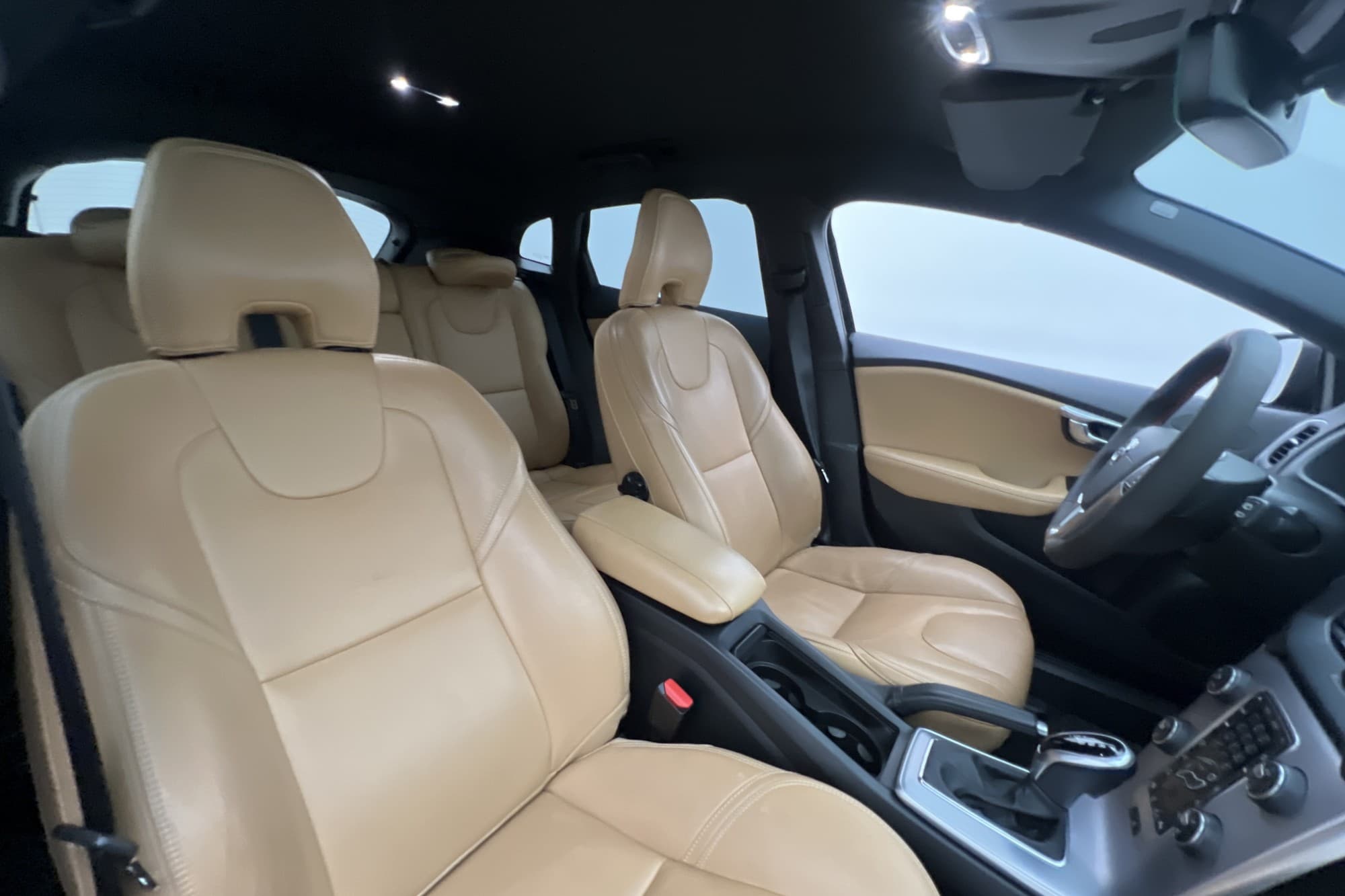 Volvo V40 Cross Country D3 Plus VOC Värmare Kamera Navi Drag