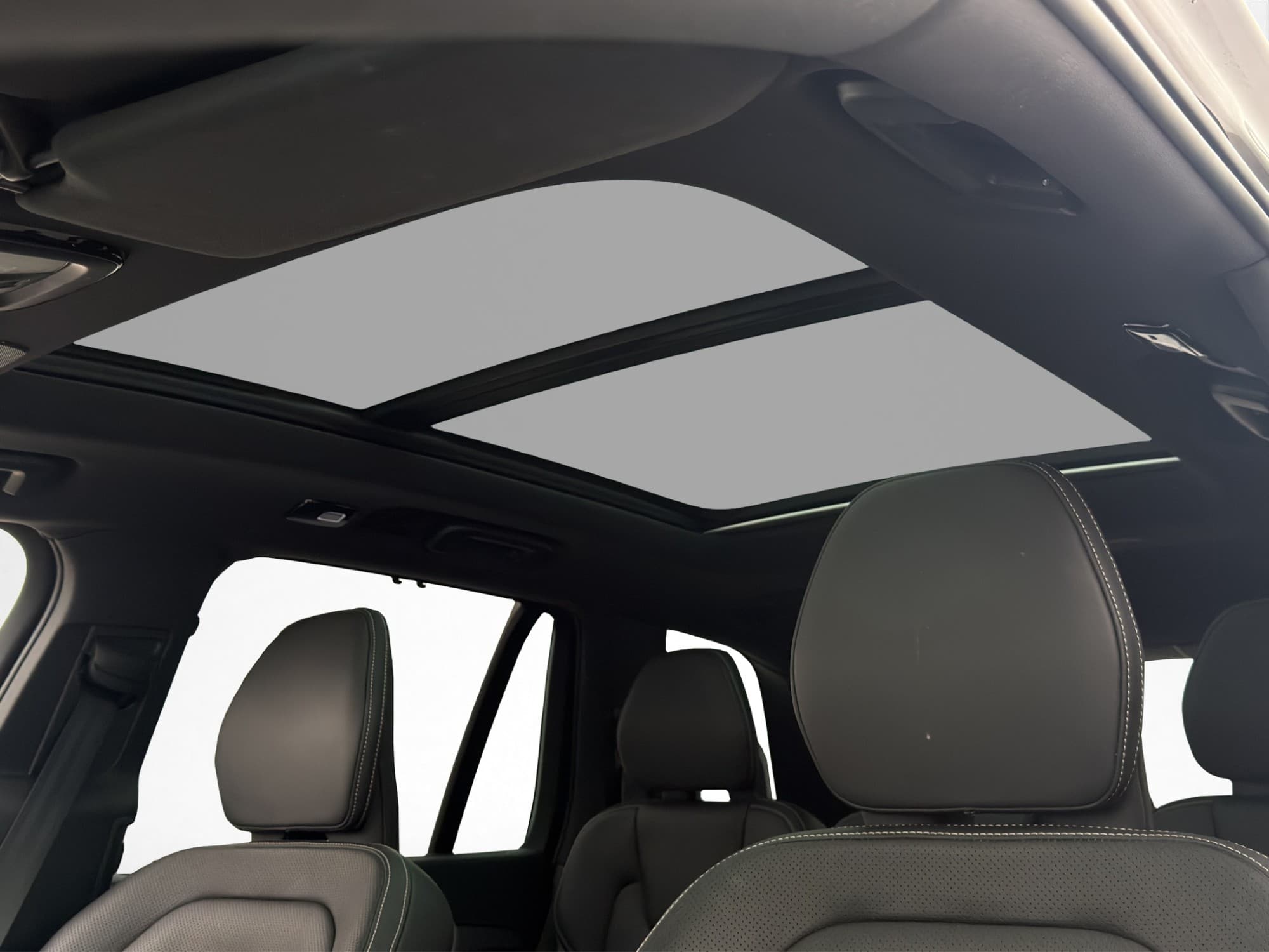 Volvo XC90 Recharge T8 7 Sits Ultimate Dark B&W Pano Luft