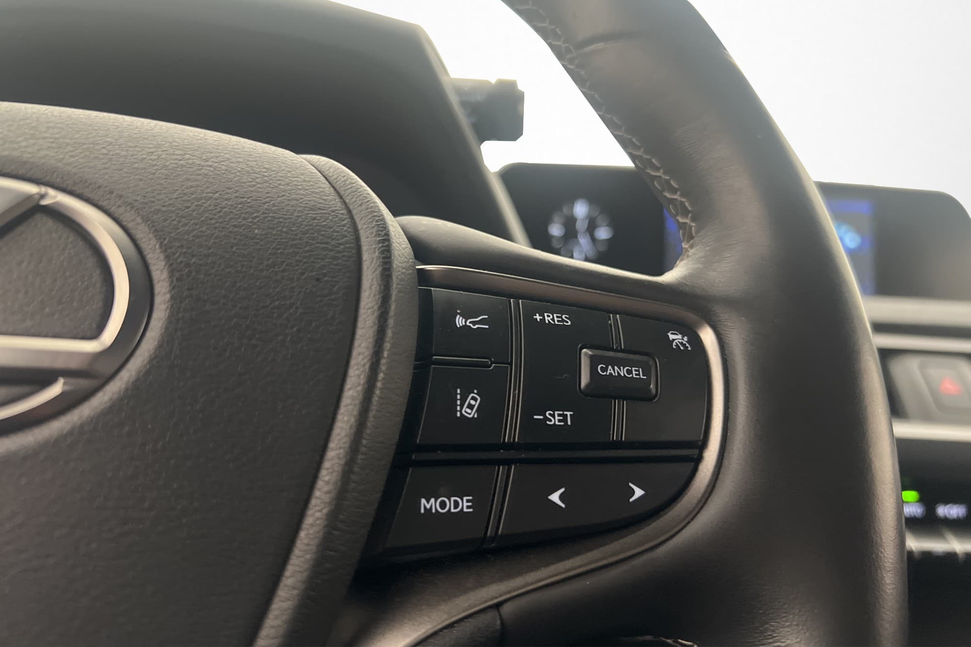 Lexus UX 300e Premium Läder Kamera Rattvärme Adaptiv-fart