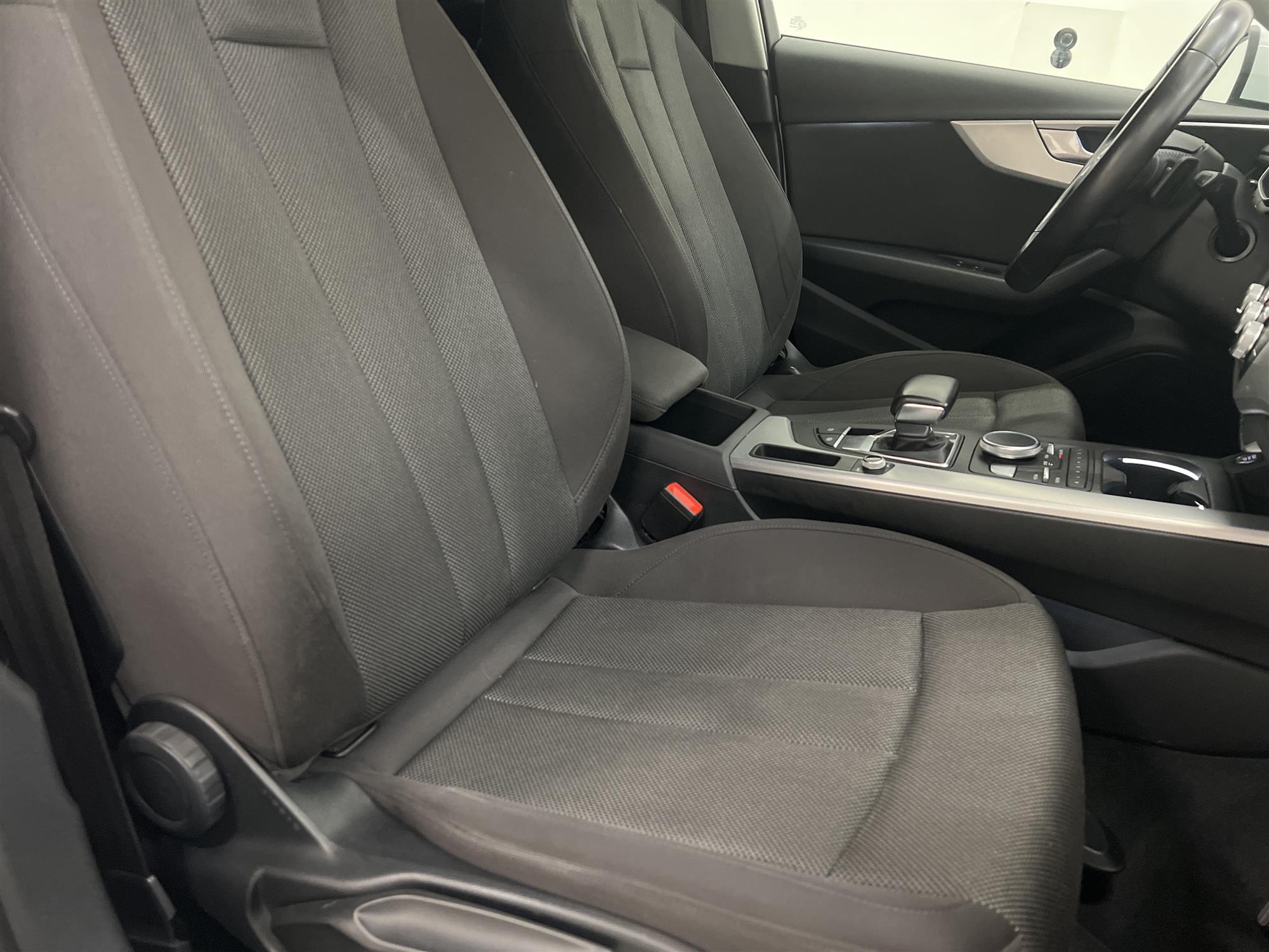 Audi A4 Avant 2.0 190hk Proline Cockpit Navi 0,4l/mil 