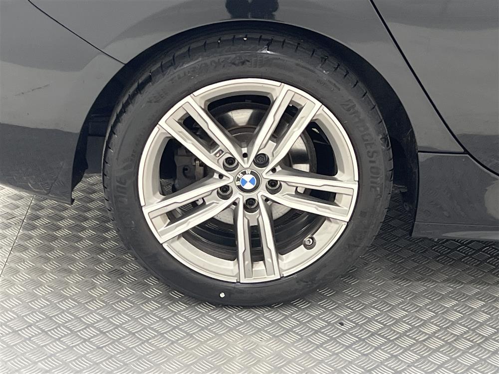 BMW 118d 150hk M-Sport Connected Driveinteriör