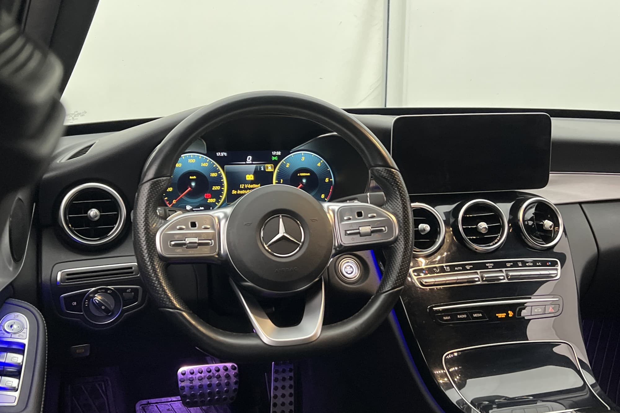 Mercedes-Benz C 300 T d 4M 245hk AMG Cockpit 360° Värm Drag
