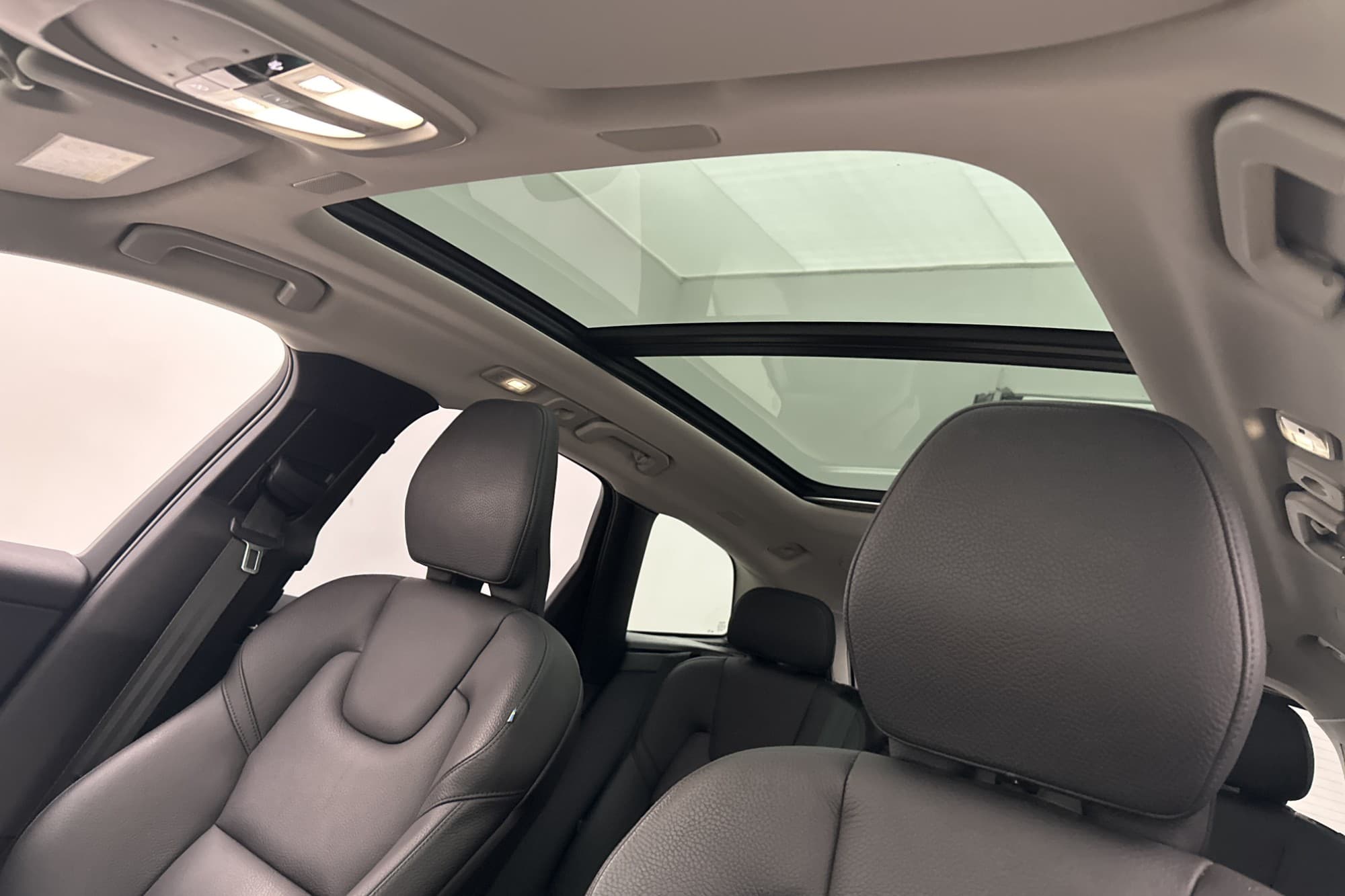 Volvo XC60 Recharge T8 AWD Inscription H/K Pano 360° MOMS