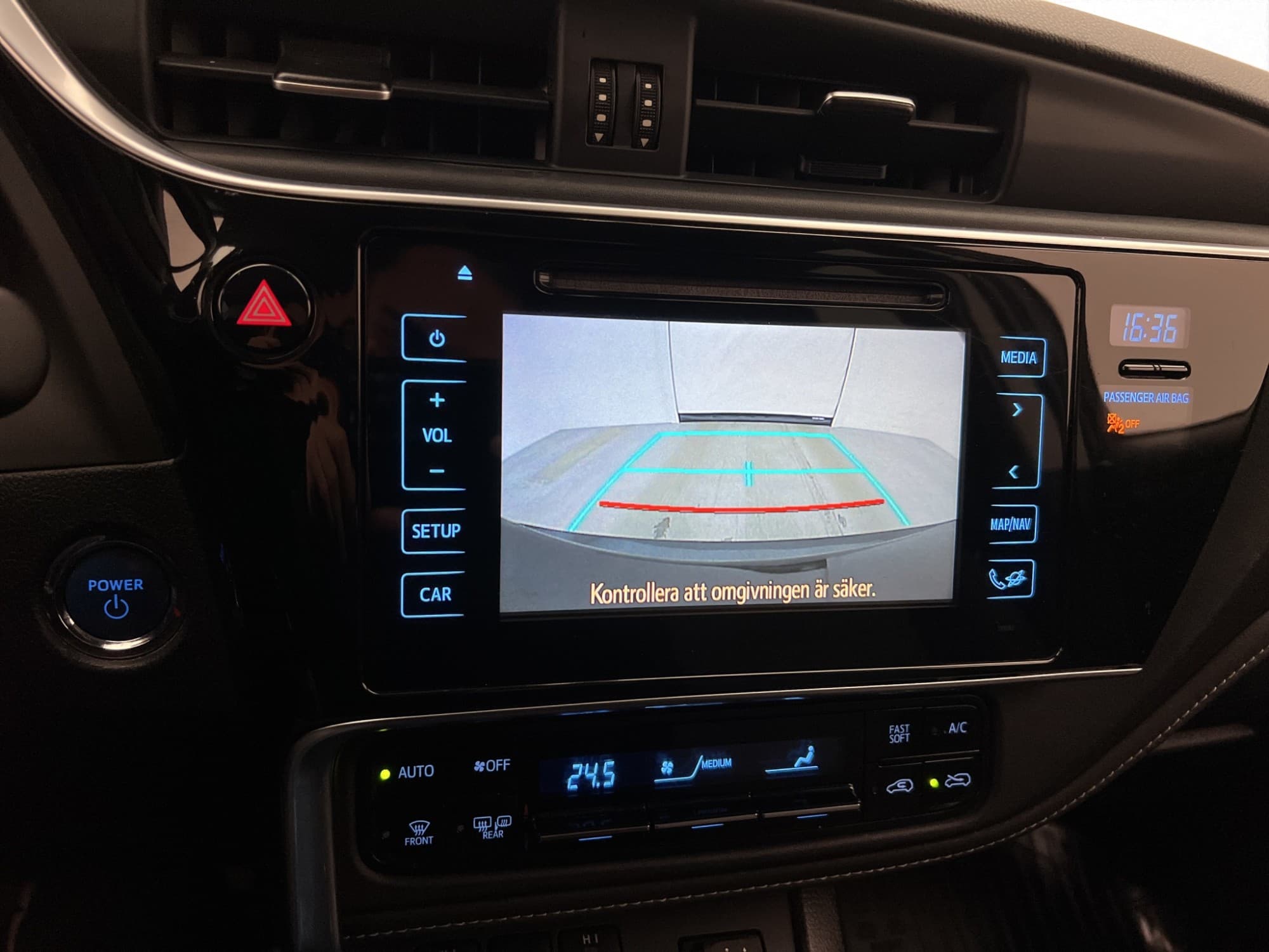 Toyota Auris Hybrid 136hk Intense Edition Kamera LED-Ramp