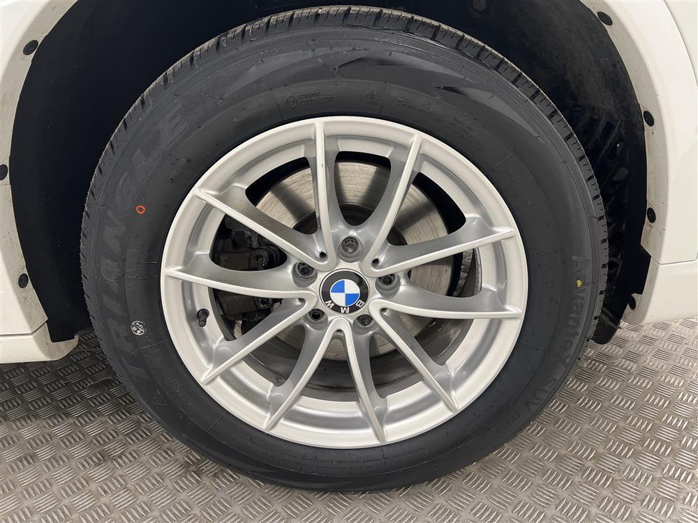 BMW X3 xDrive20d 184hk M Sport Svart Innertak 0,56L/milinteriör
