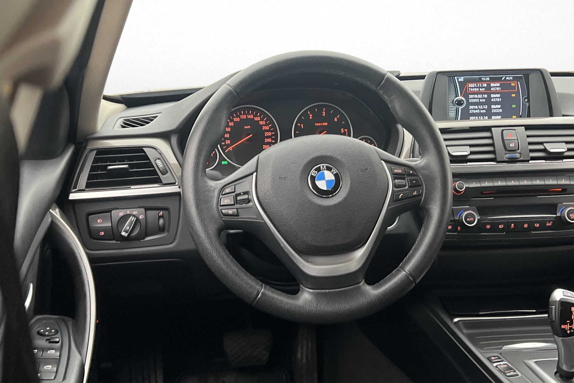 BMW 320 d 184hk Halvskinn P-Sensorer 2-Zons 0,47L/Mil