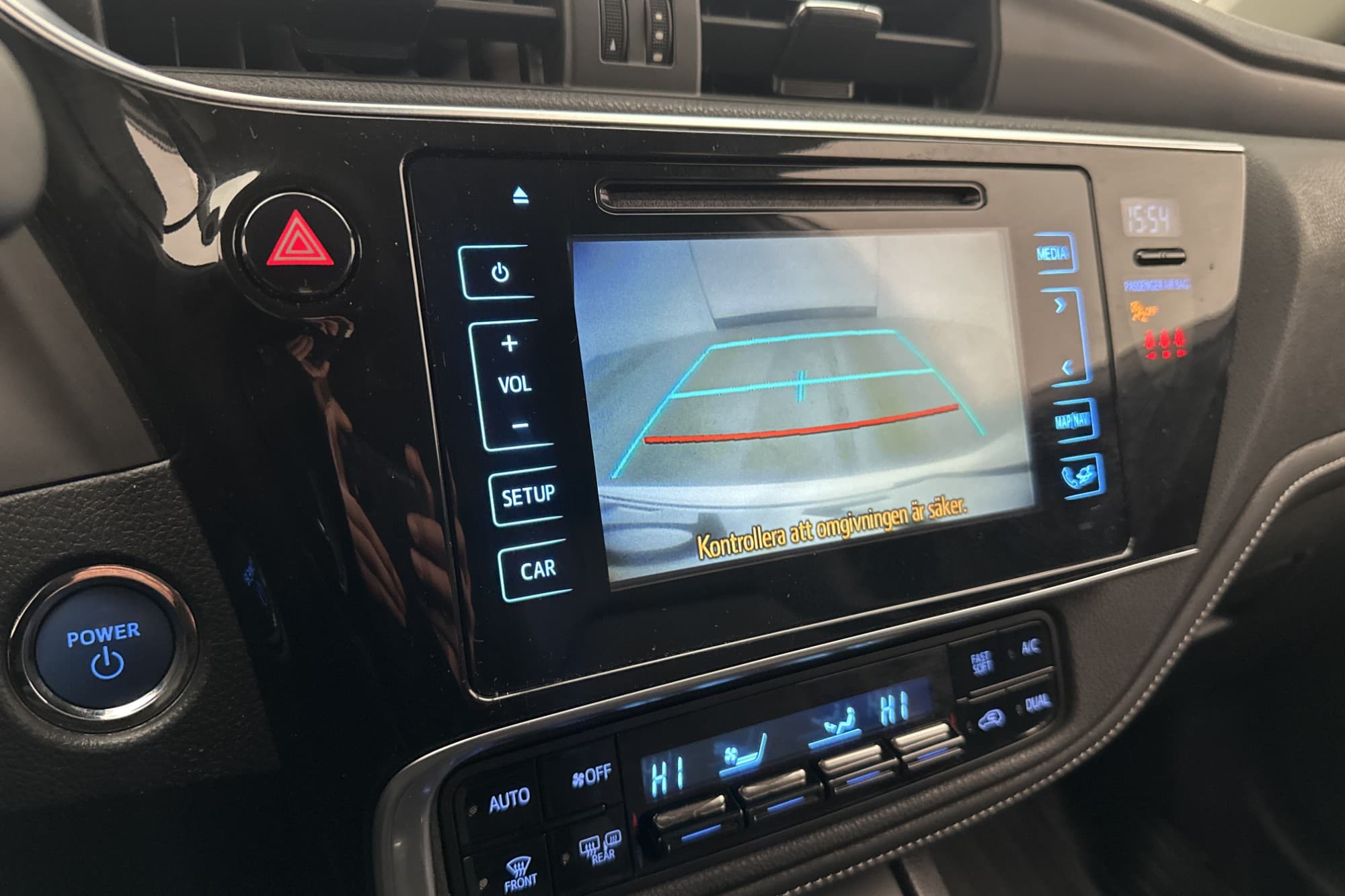 Toyota Auris Sports Hybrid Executive Värmare Kamera Sensorer