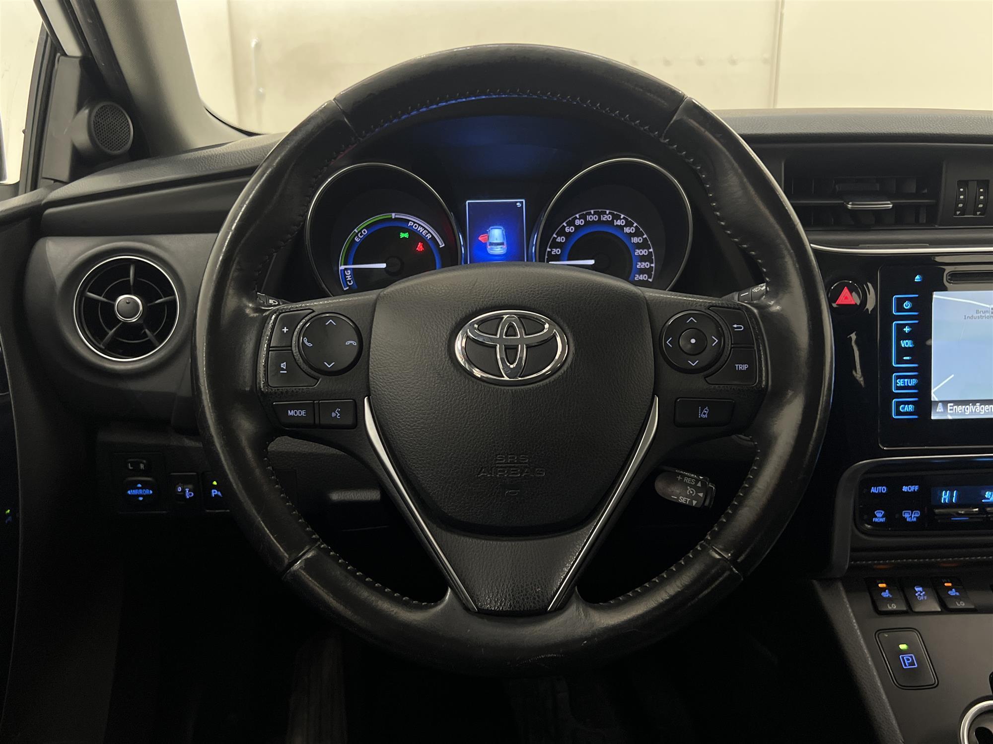 Toyota Auris  Hybrid e-CVT 136hk Navi B-Kam L-Assist