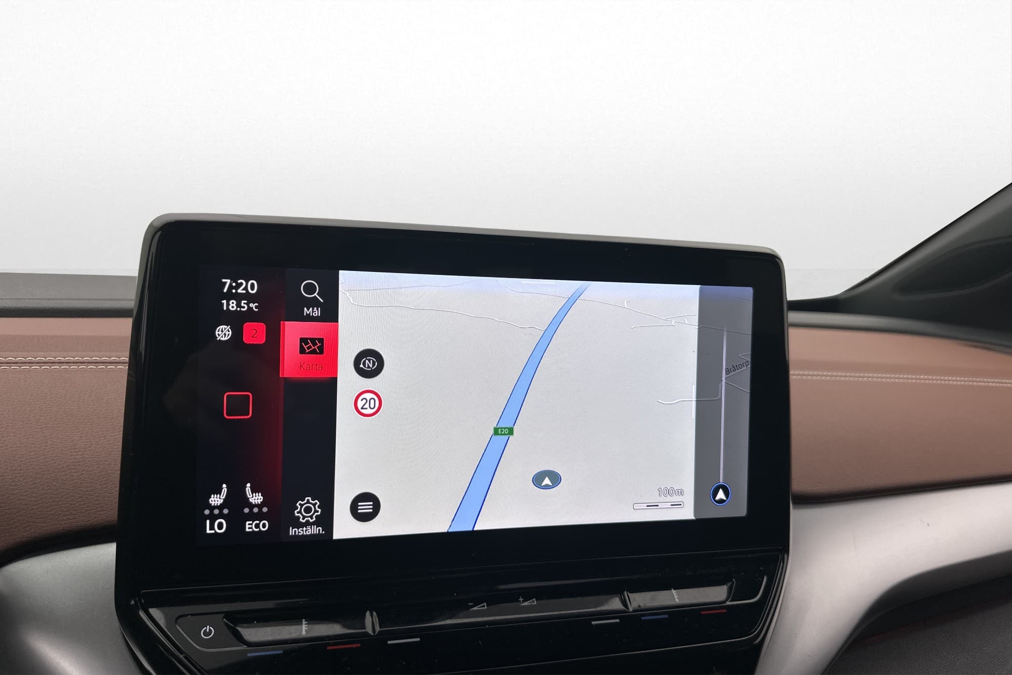 Volkswagen ID.4 Pro Performance Värmare Kamera CarPlay MOMS