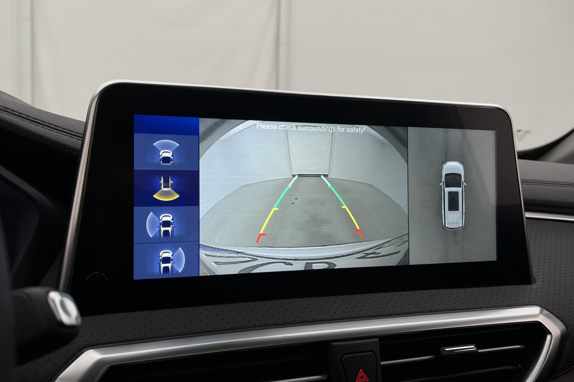 Maxus Euniq 5 70 kWh 177hk 7-Sits Pano Cockpit 360° Skinn